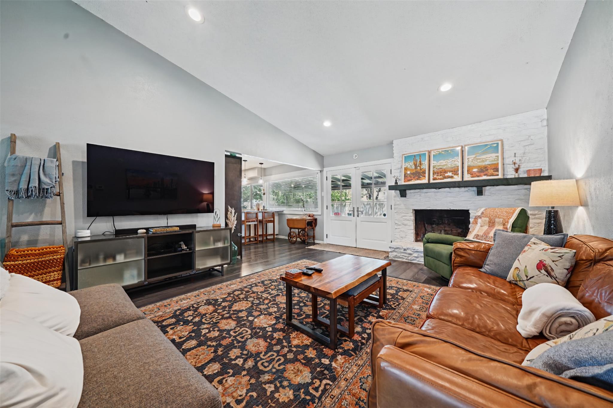 9007 Pointer LN — photo 3