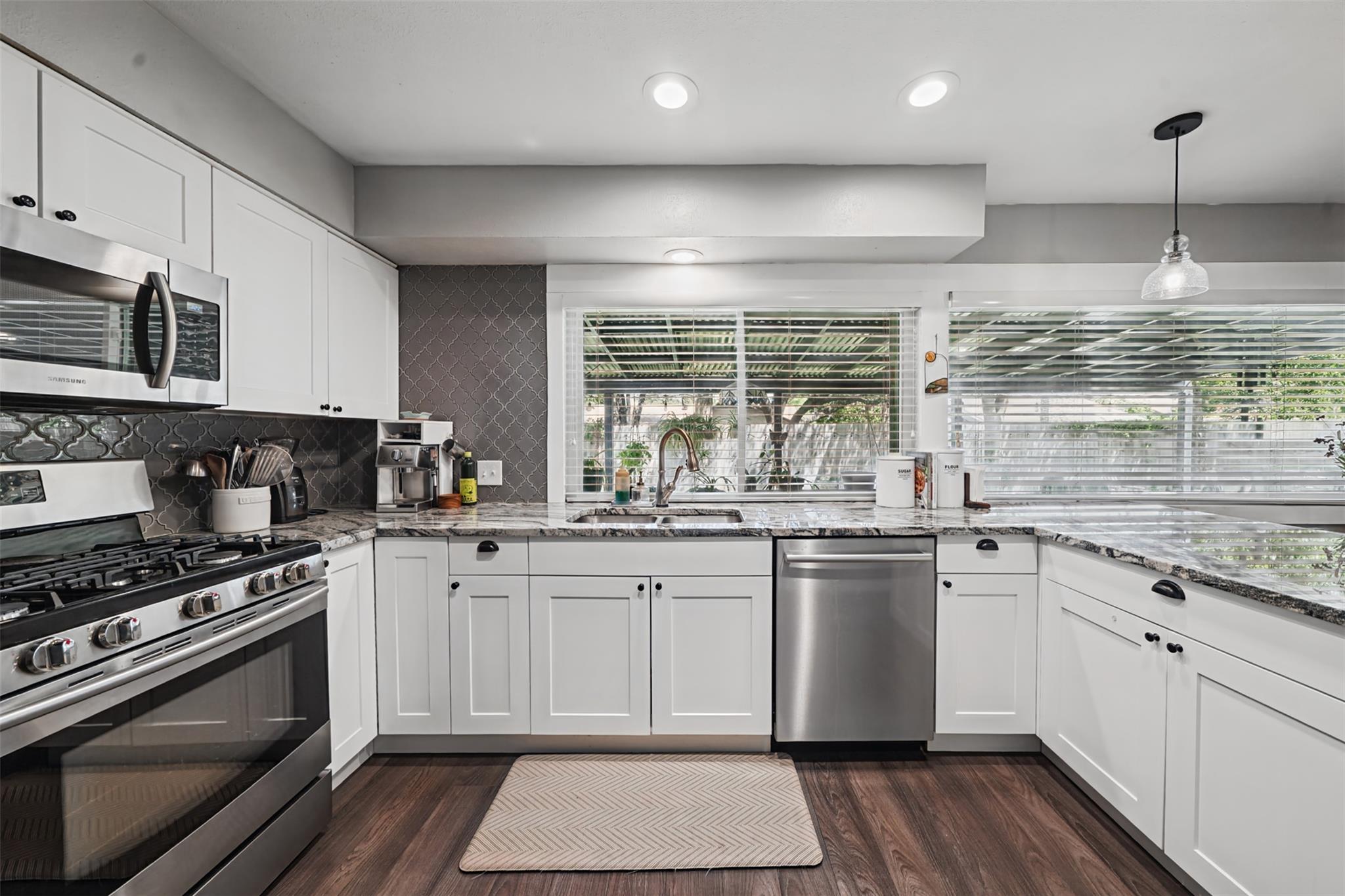 9007 Pointer LN — photo 4