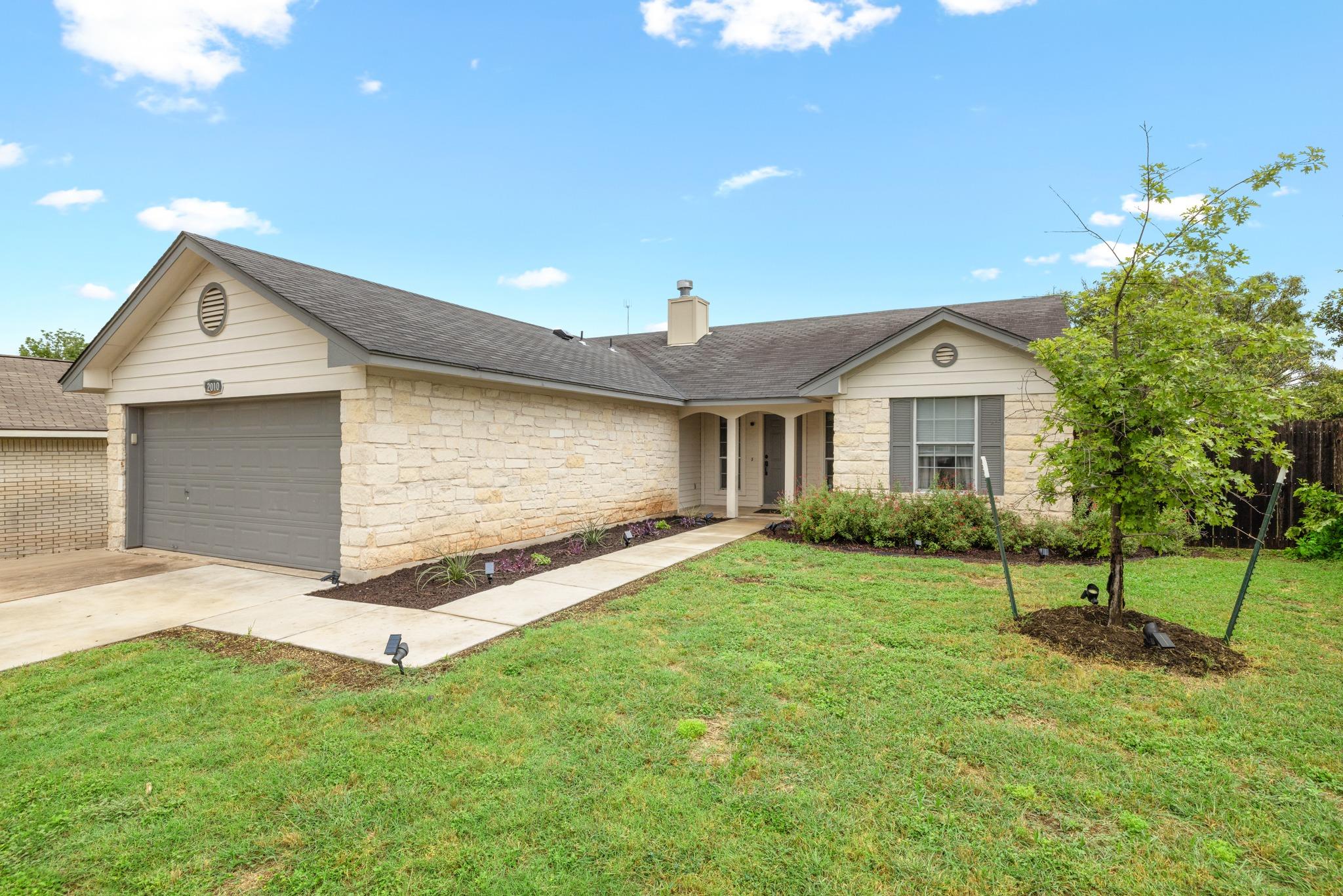 2010 Barnett DR