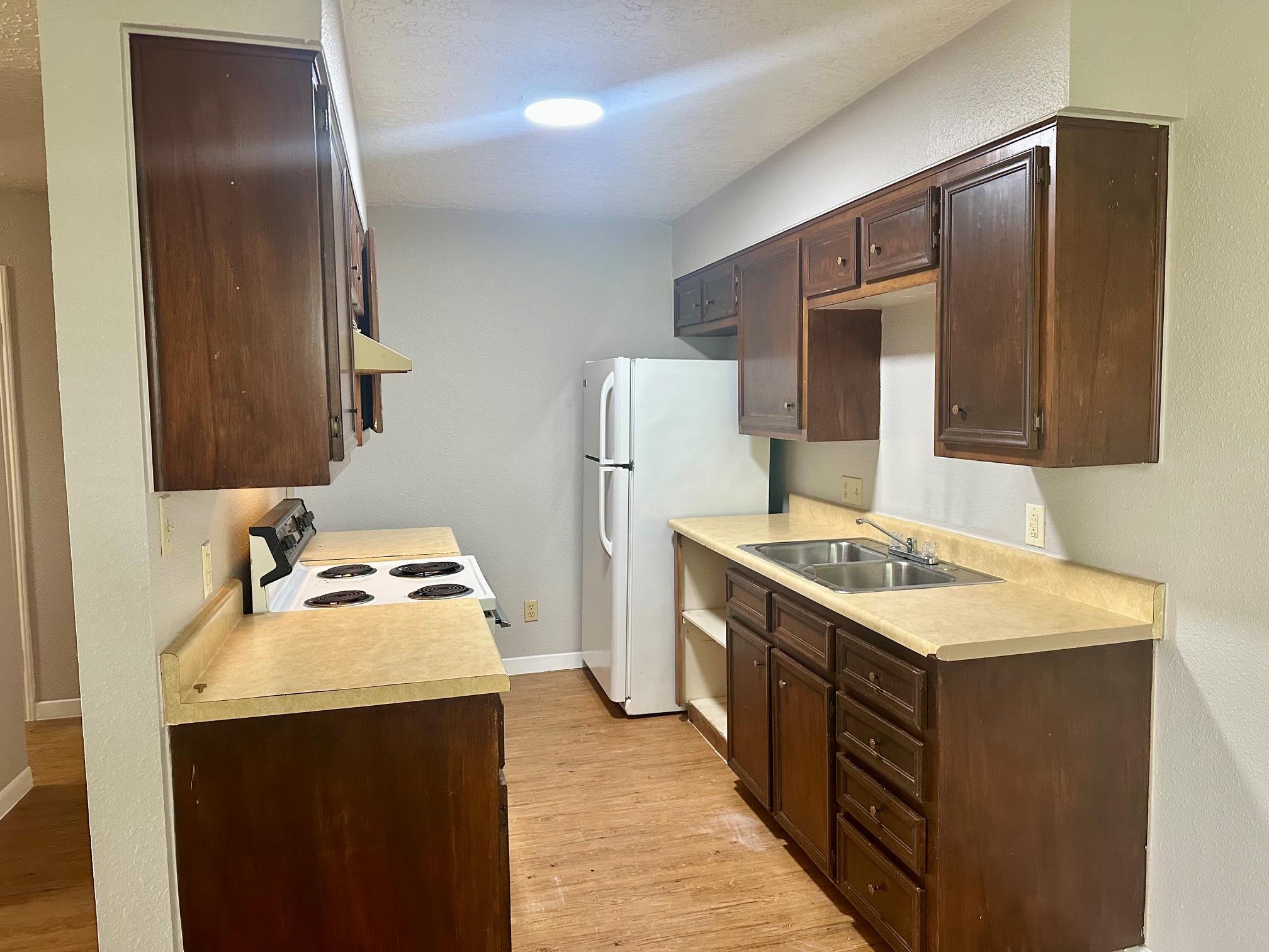 1103 Hillyer ST #A — photo 3