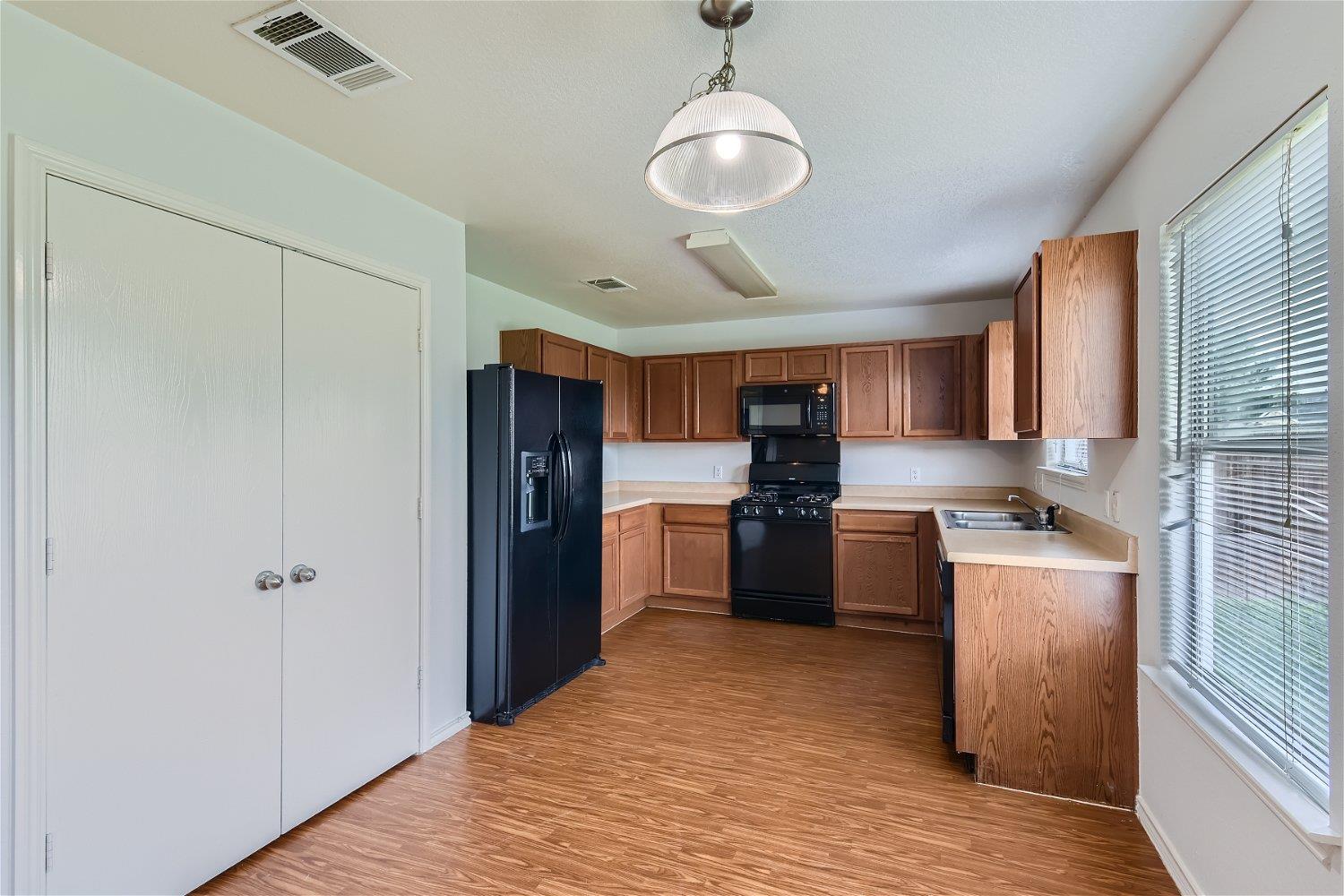 18408 Cloudmore LN — photo 3