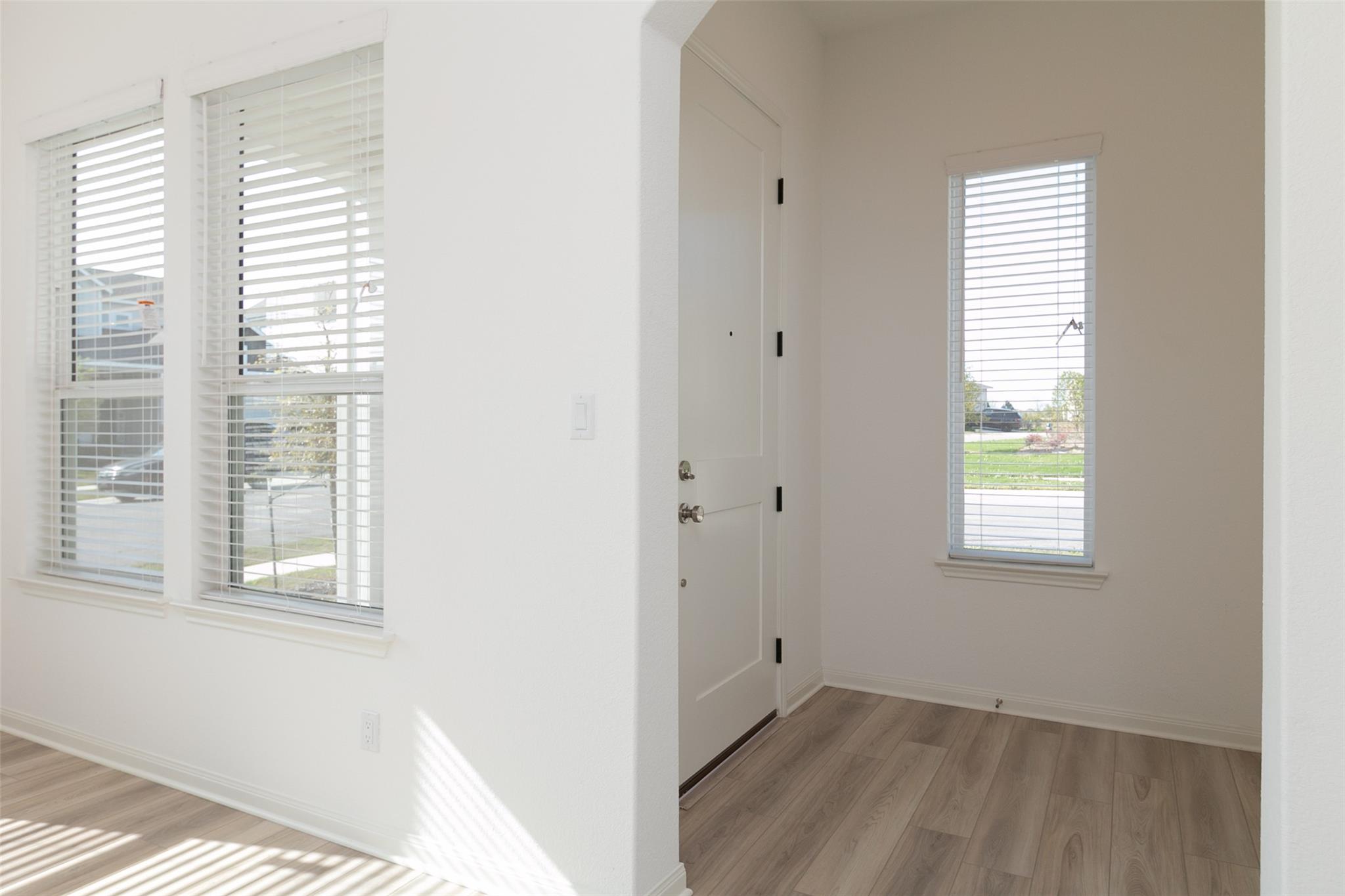 5303 Bruno ST — photo 5