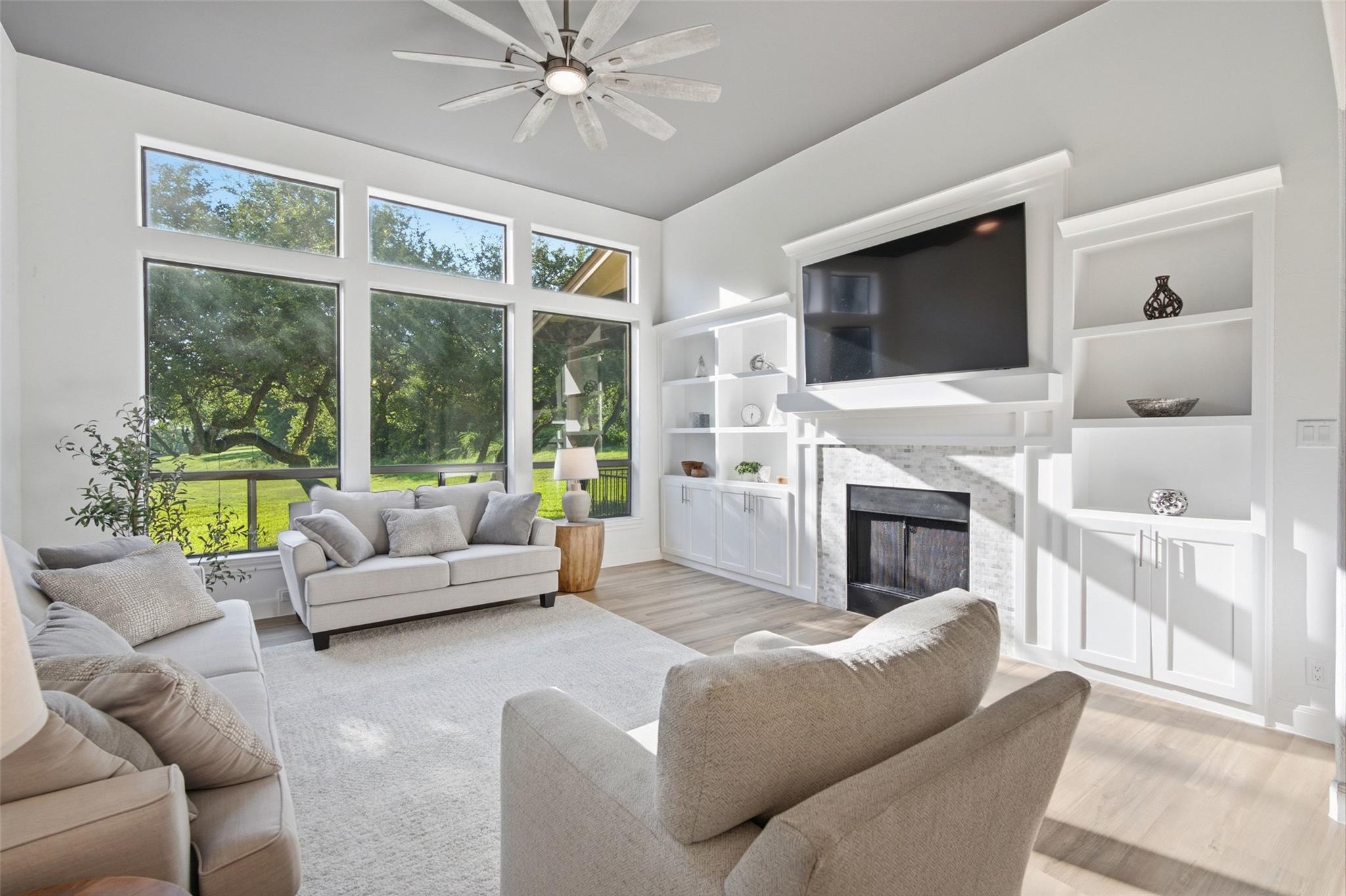 108 Crest View DR — photo 3