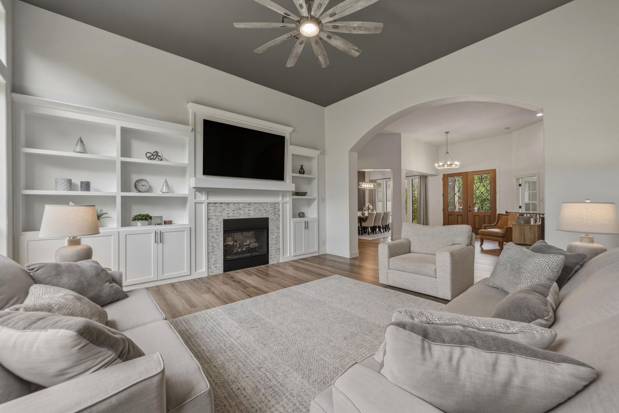 108 Crest View DR — photo 5