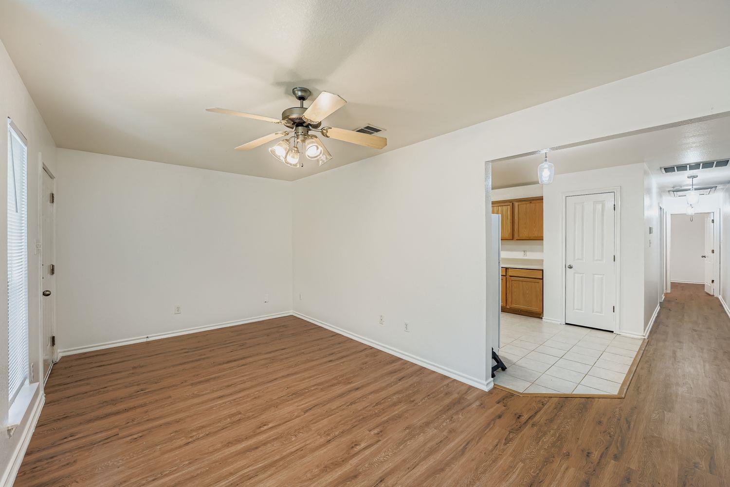 3309 Robinson Ave #A — photo 4