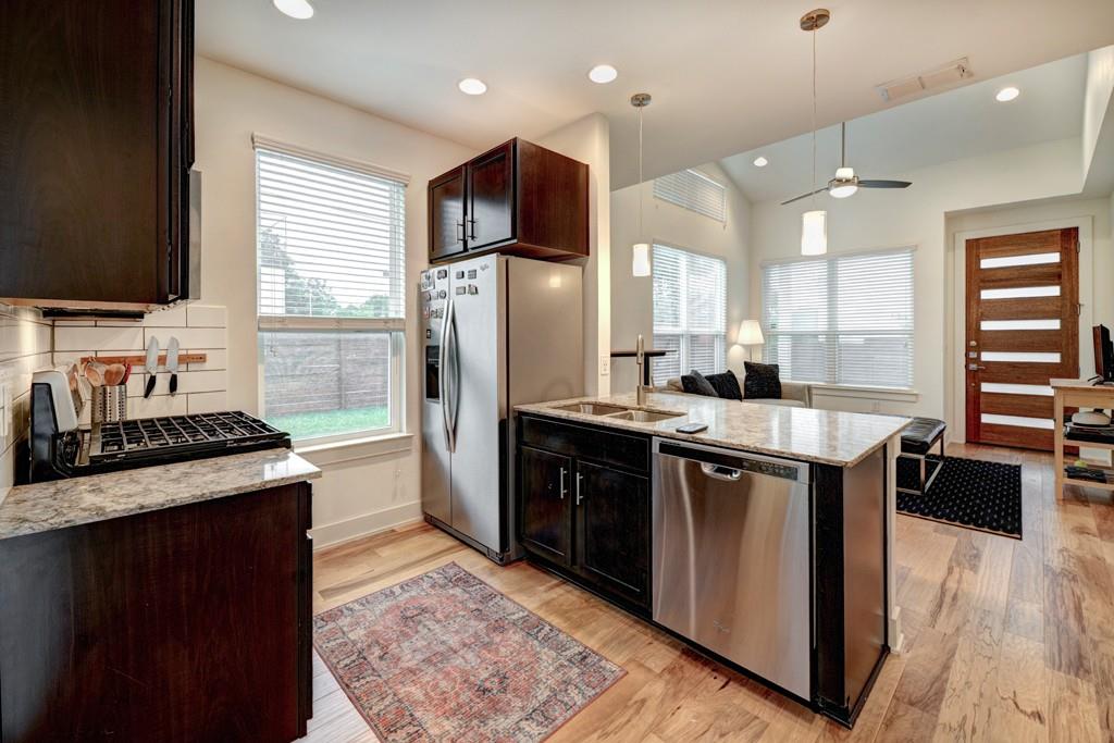 1300 Walnut Ave #B — photo 5