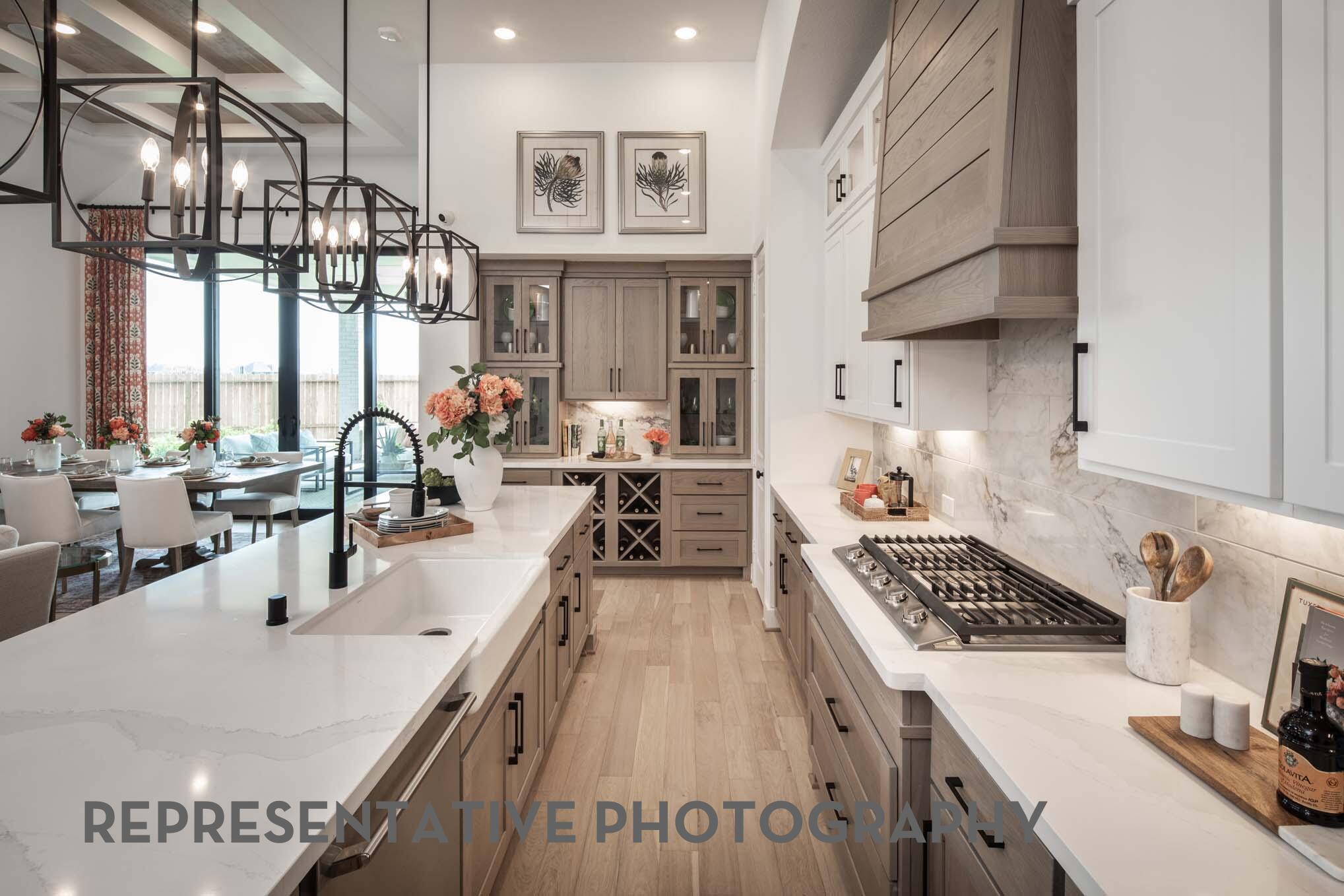 112 Las Posas DR — photo 3