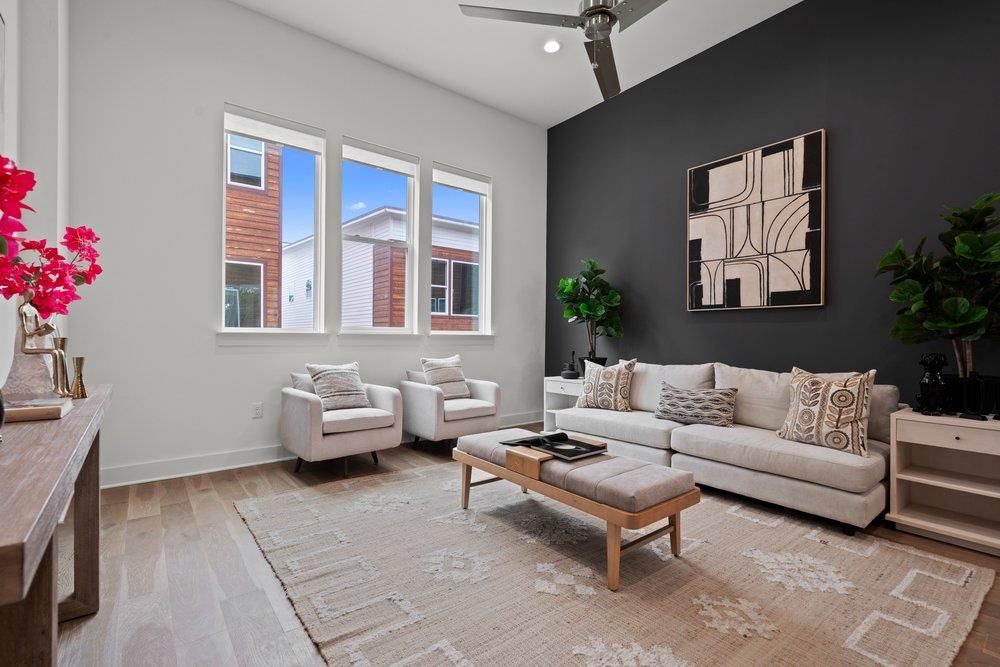 2505 Bluebonnet Ave #4 — photo 3
