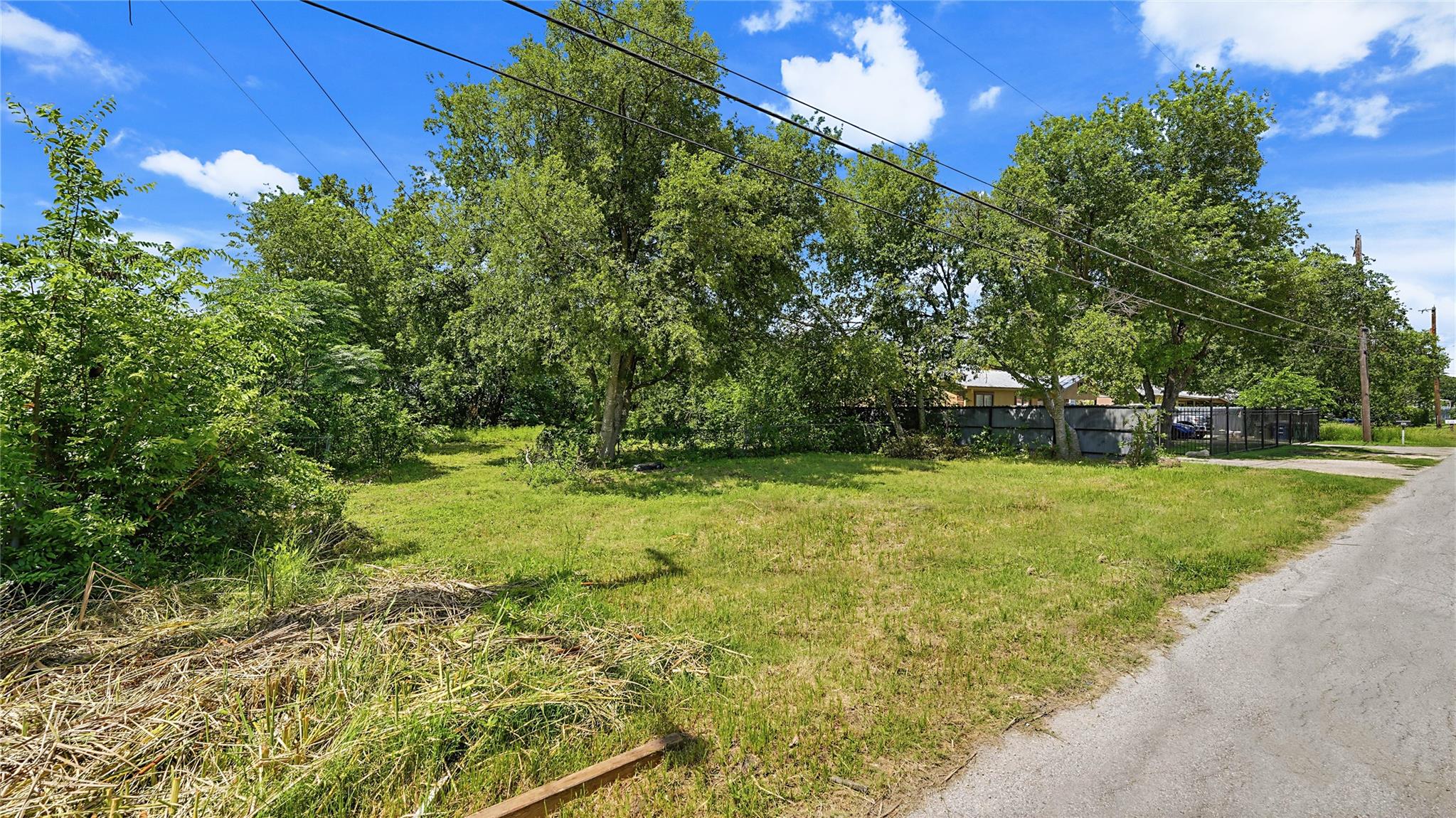 144 Dinn DR — photo 3
