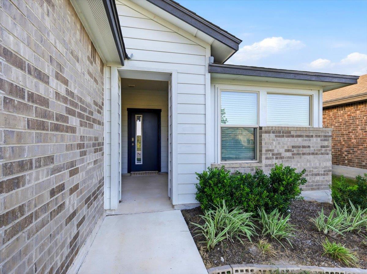 1145 Tipton ST — photo 3
