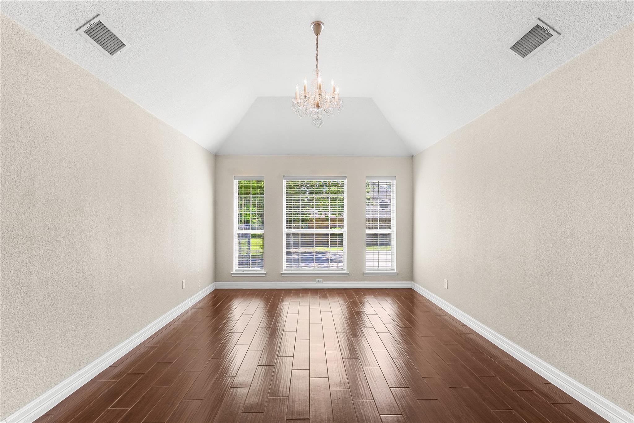 408 Briarcroft LN — photo 4