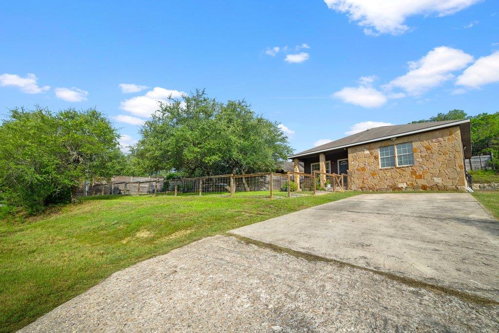 10604 Lake Beach DR — photo 3