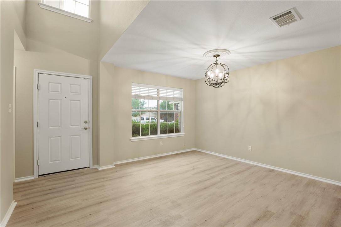 299 Brandons WAY — photo 4