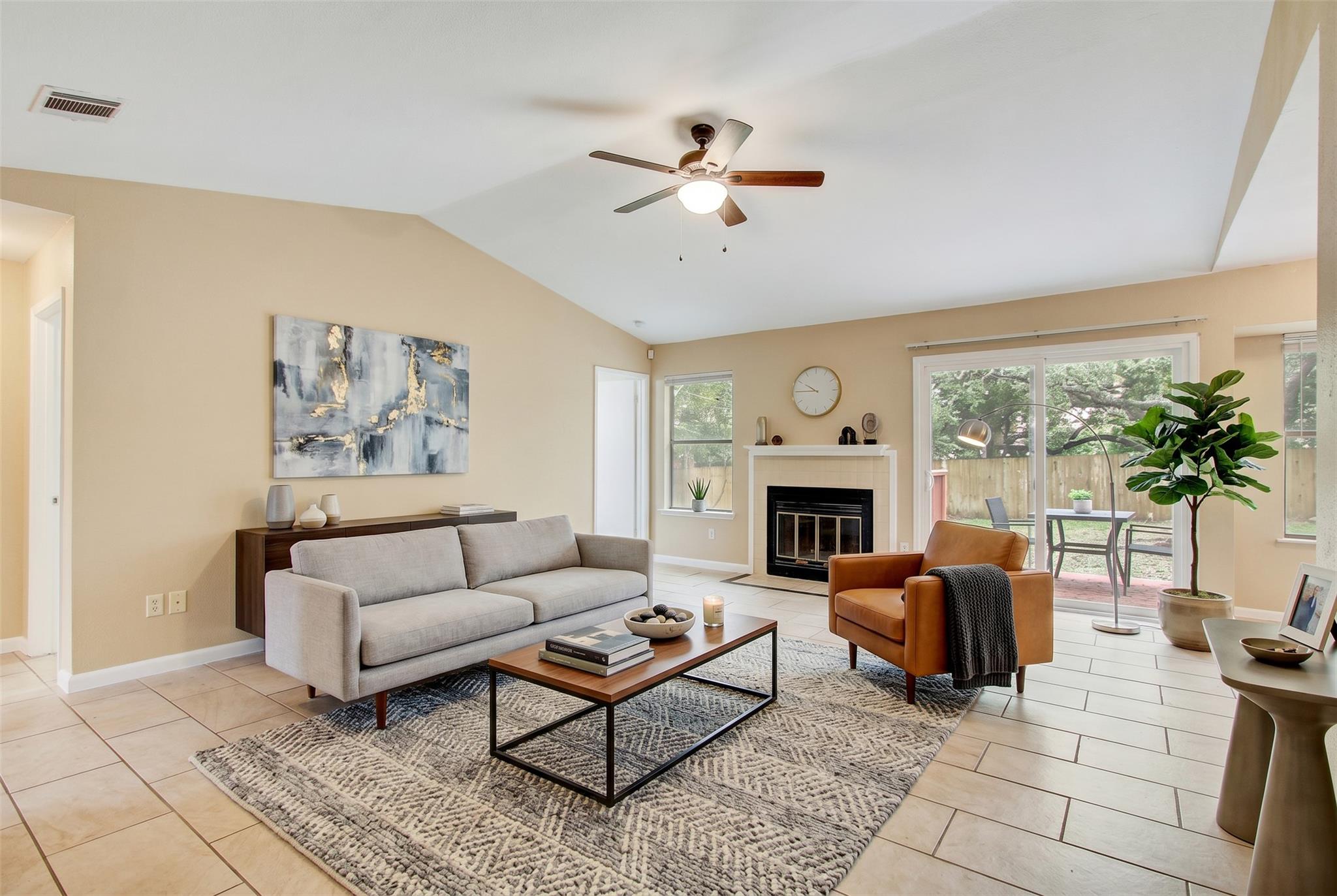 2203 Frontier TRL — photo 3