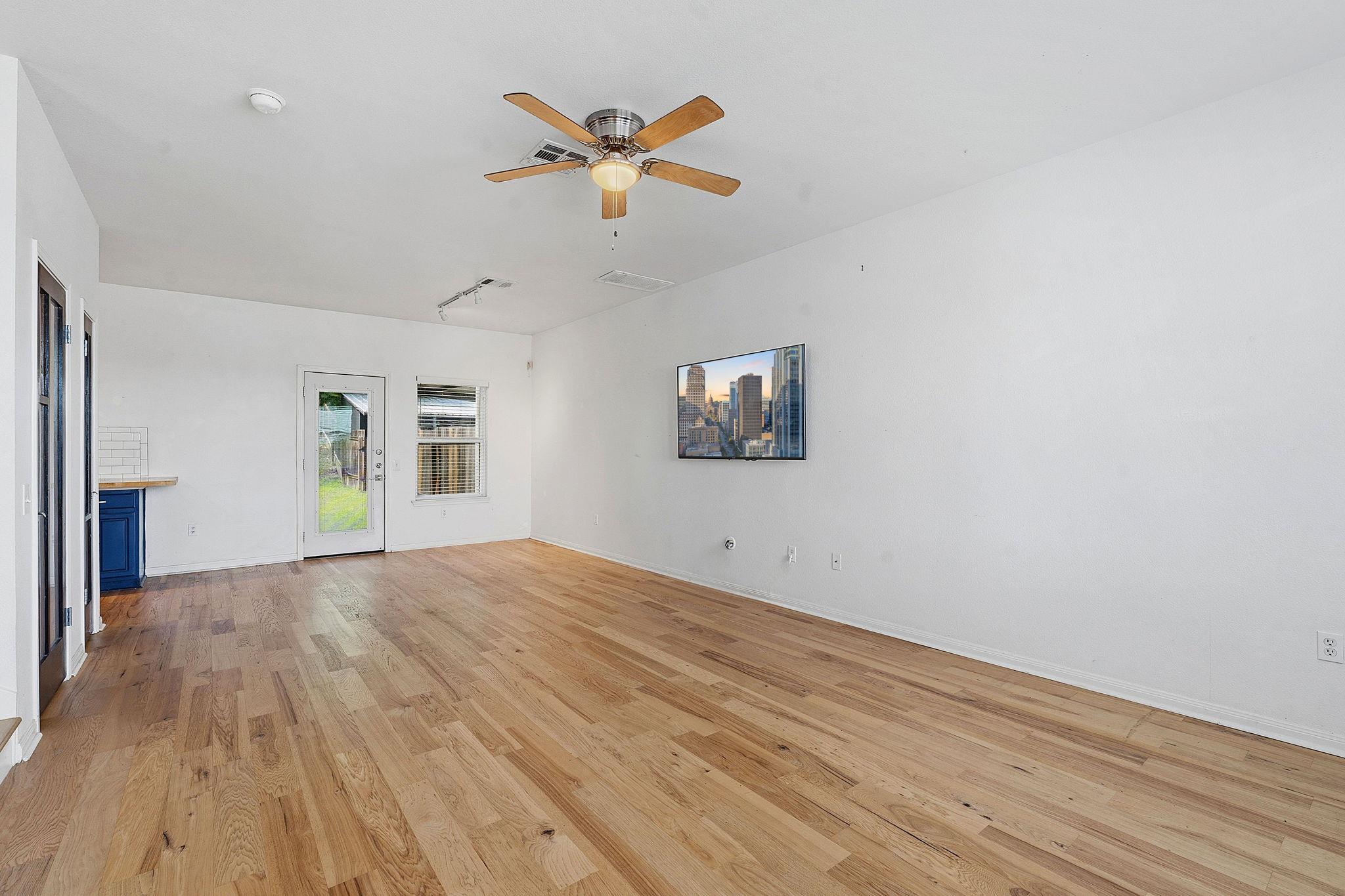 2720 Oak Springs DR — photo 5