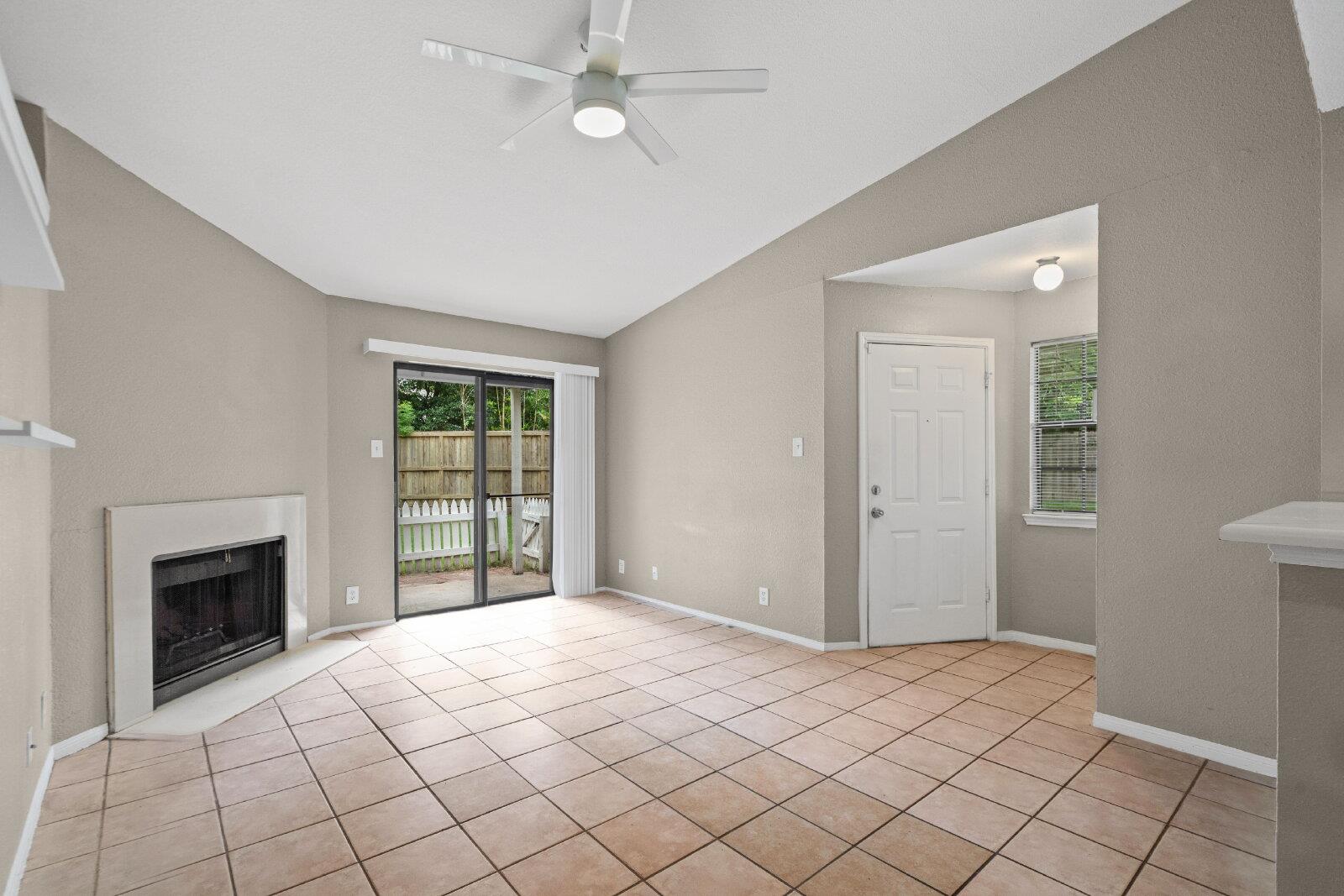 1601 Faro DR #1504 — photo 4