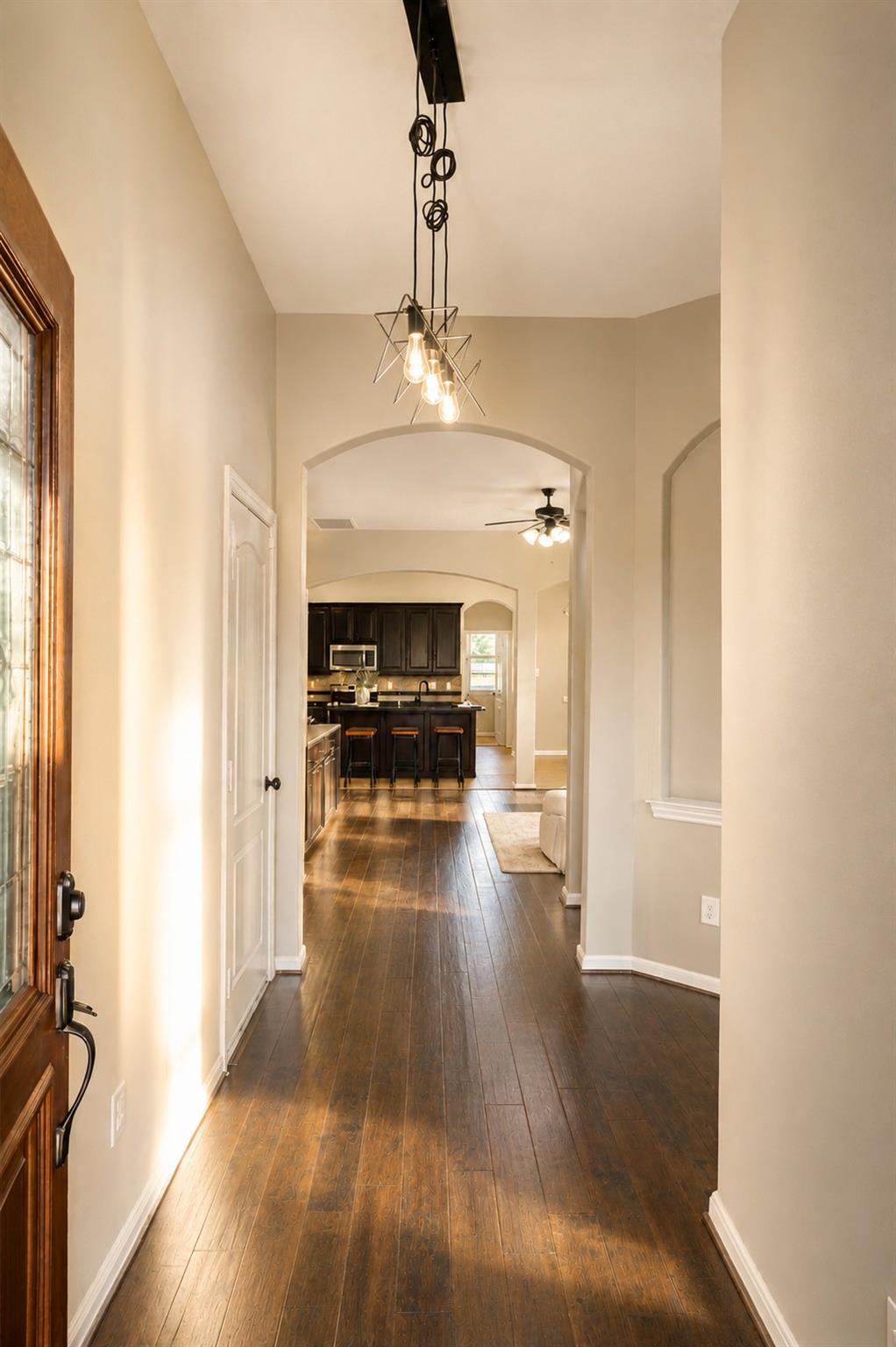 6531 Hunters Creek LN — photo 3
