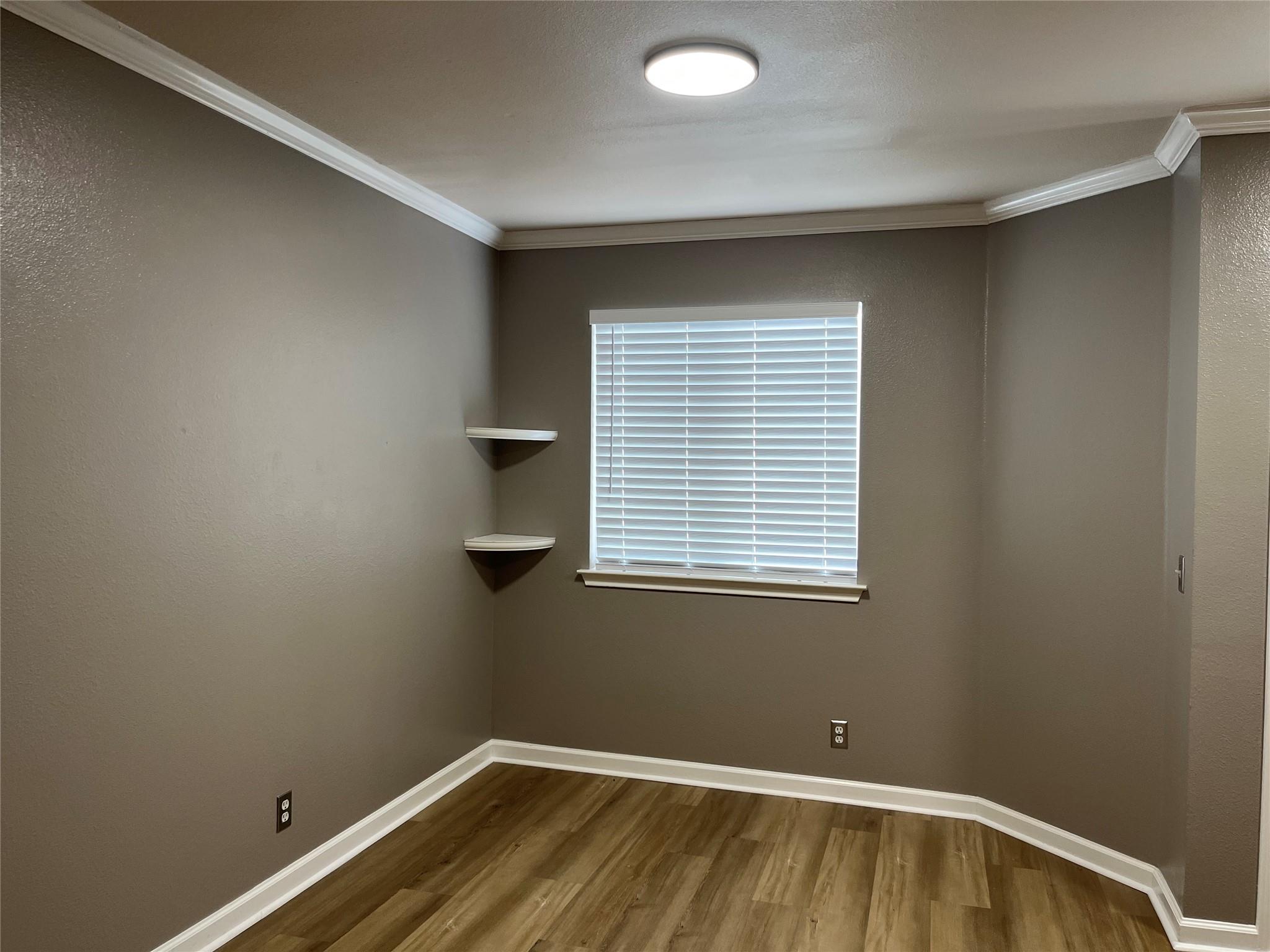 15106 Chamberlain CT — photo 4