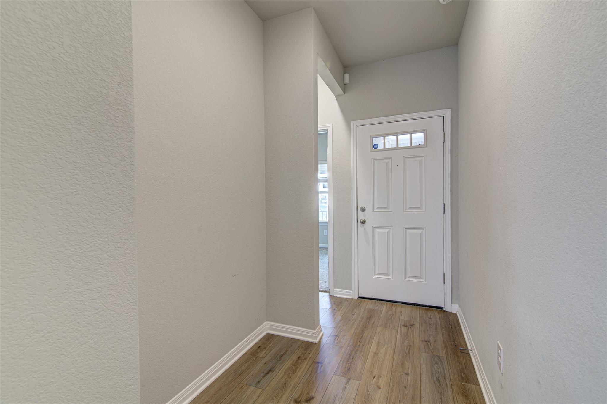 300 Bear Oak ST — photo 4