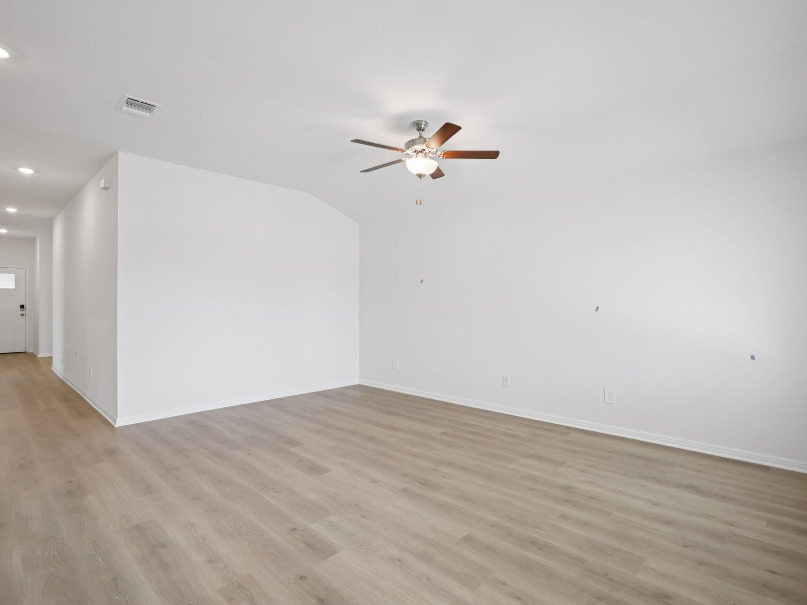 106 Pico ST — photo 5
