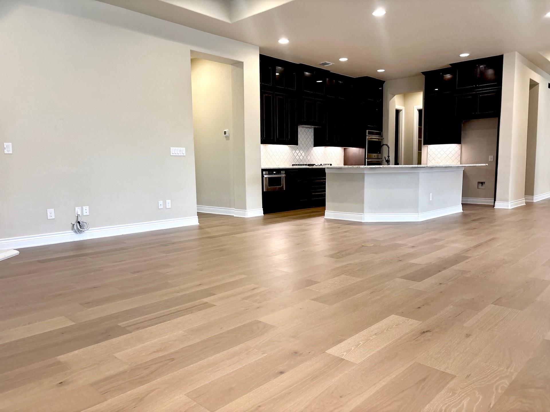 820 Desaix DR — photo 4