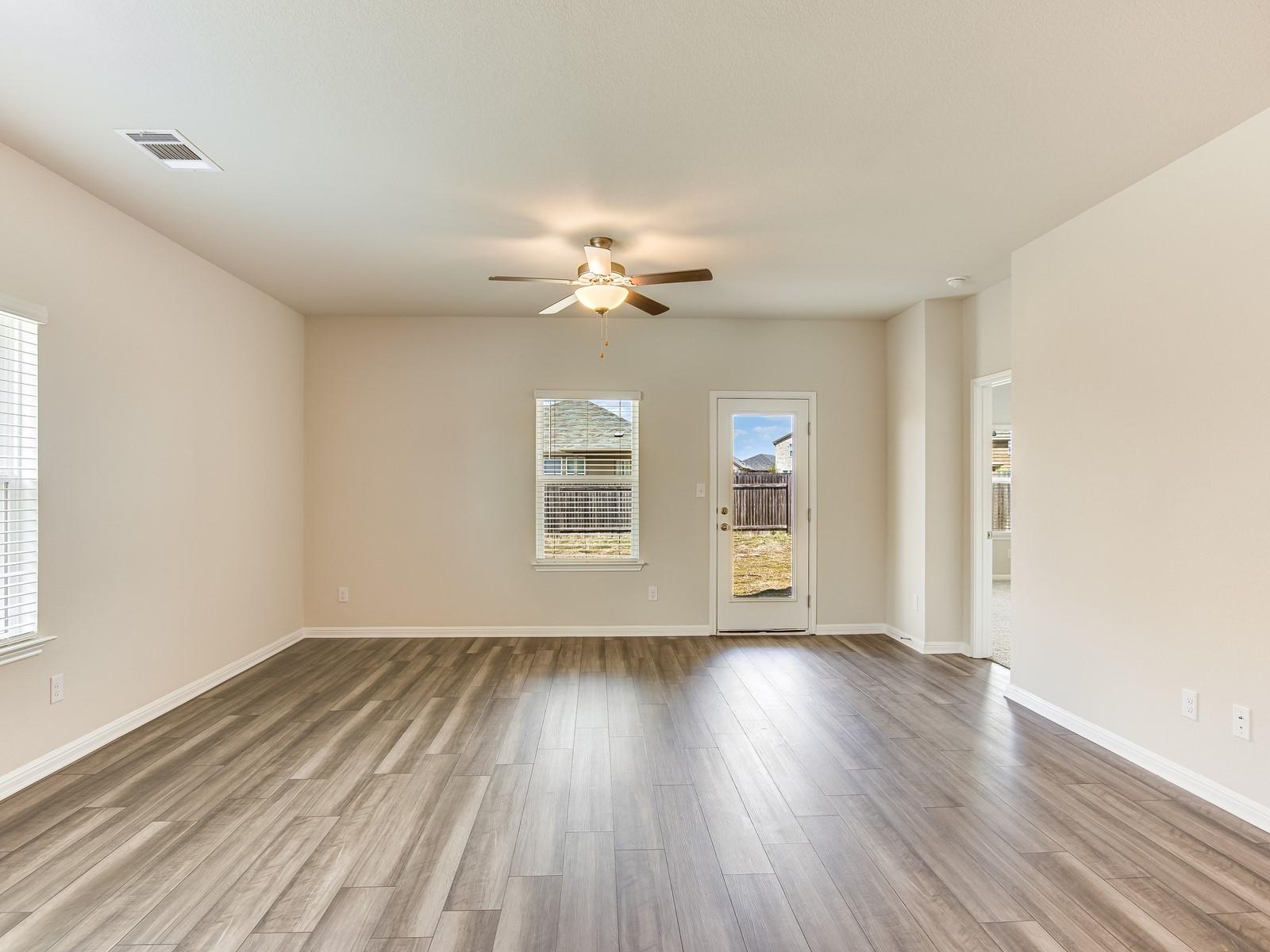 4220 Texoma DR — photo 4