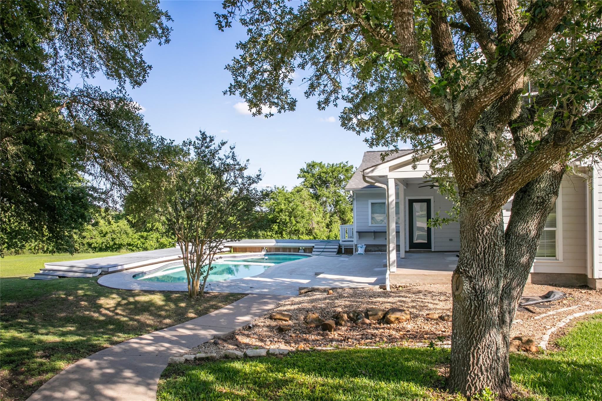 8660 Cedar Hill RD — photo 4