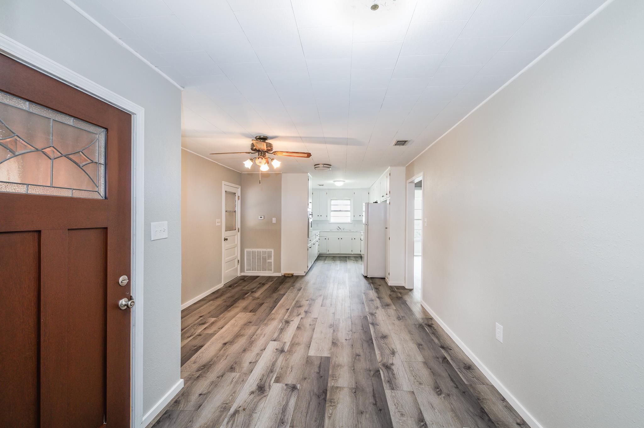 116 Wallace ST — photo 4