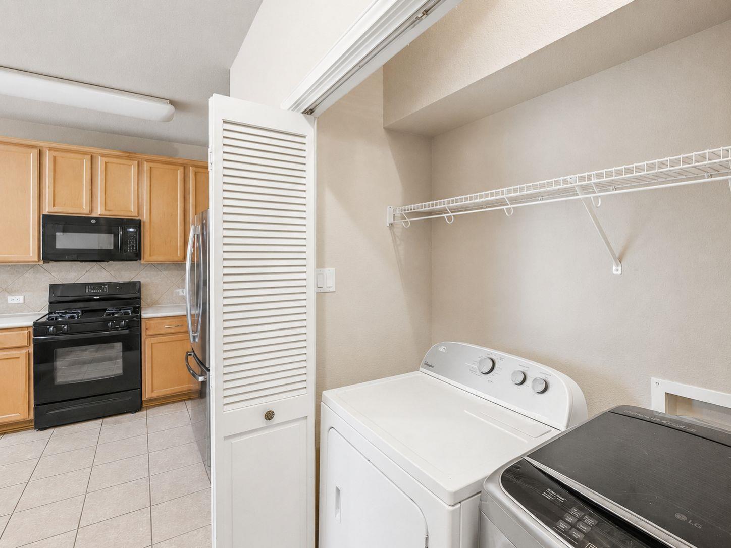 9201 Brodie LN #403 — photo 5