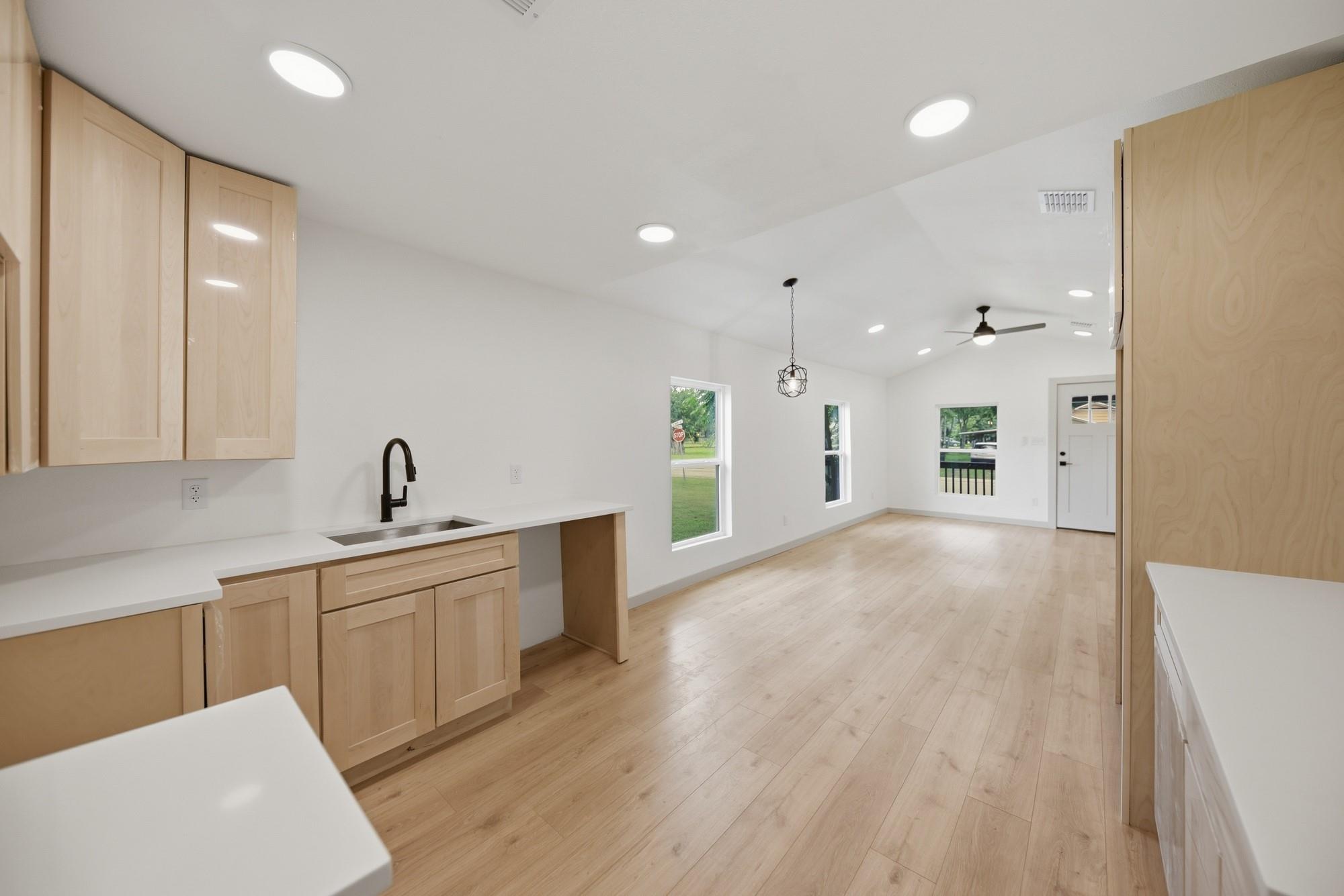 709 Polk ST