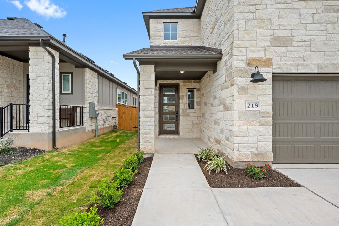 218 Grayson Elm Pass — photo 3