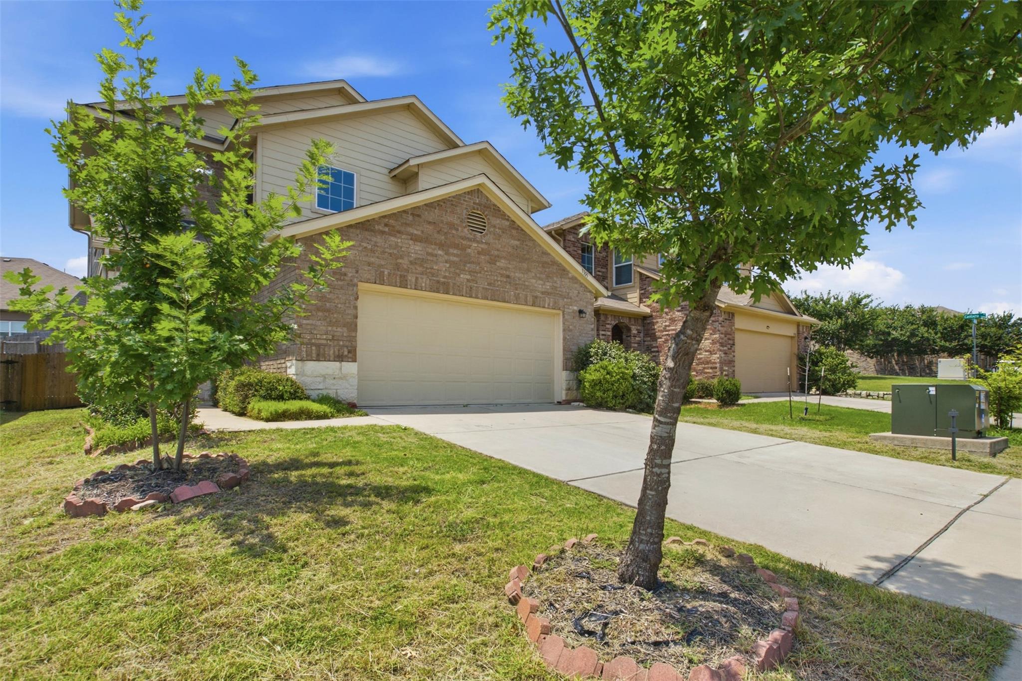 3305 Ortman DR — photo 3