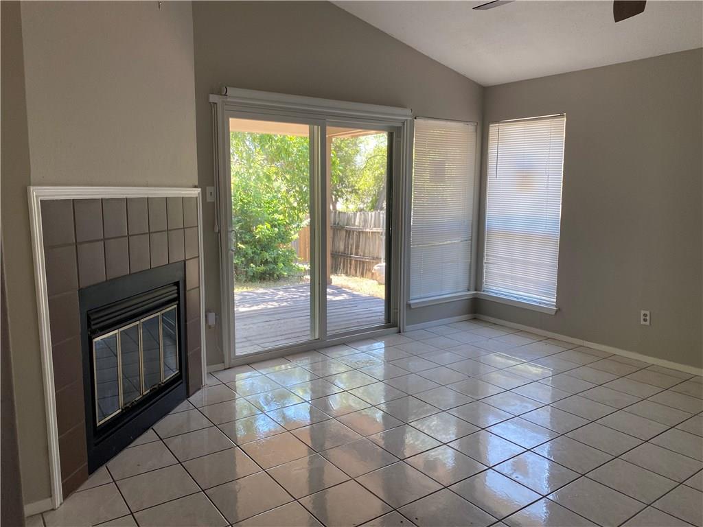 11915 Rosethorn DR — photo 4