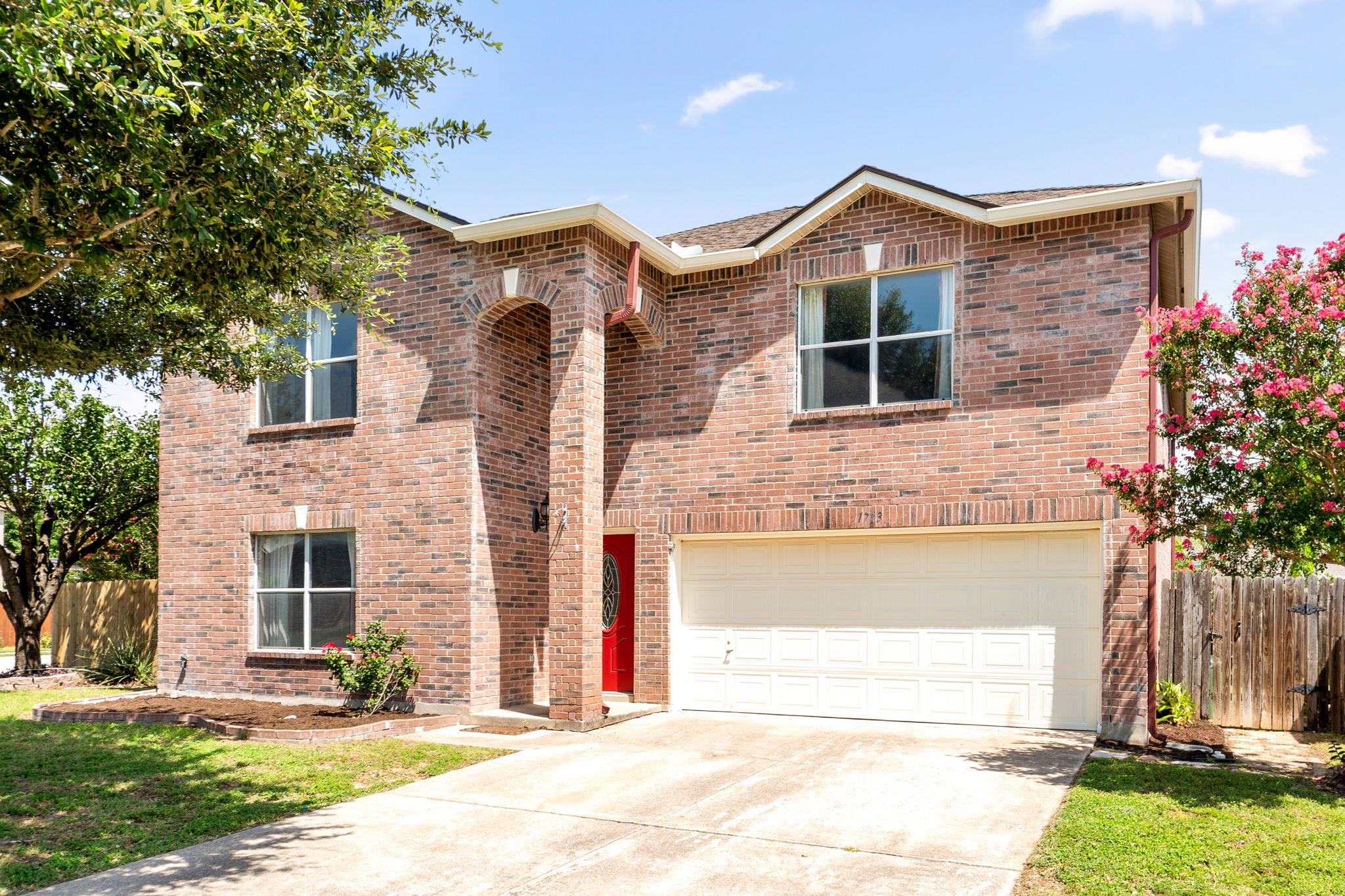 1713 Candlelight DR — photo 3
