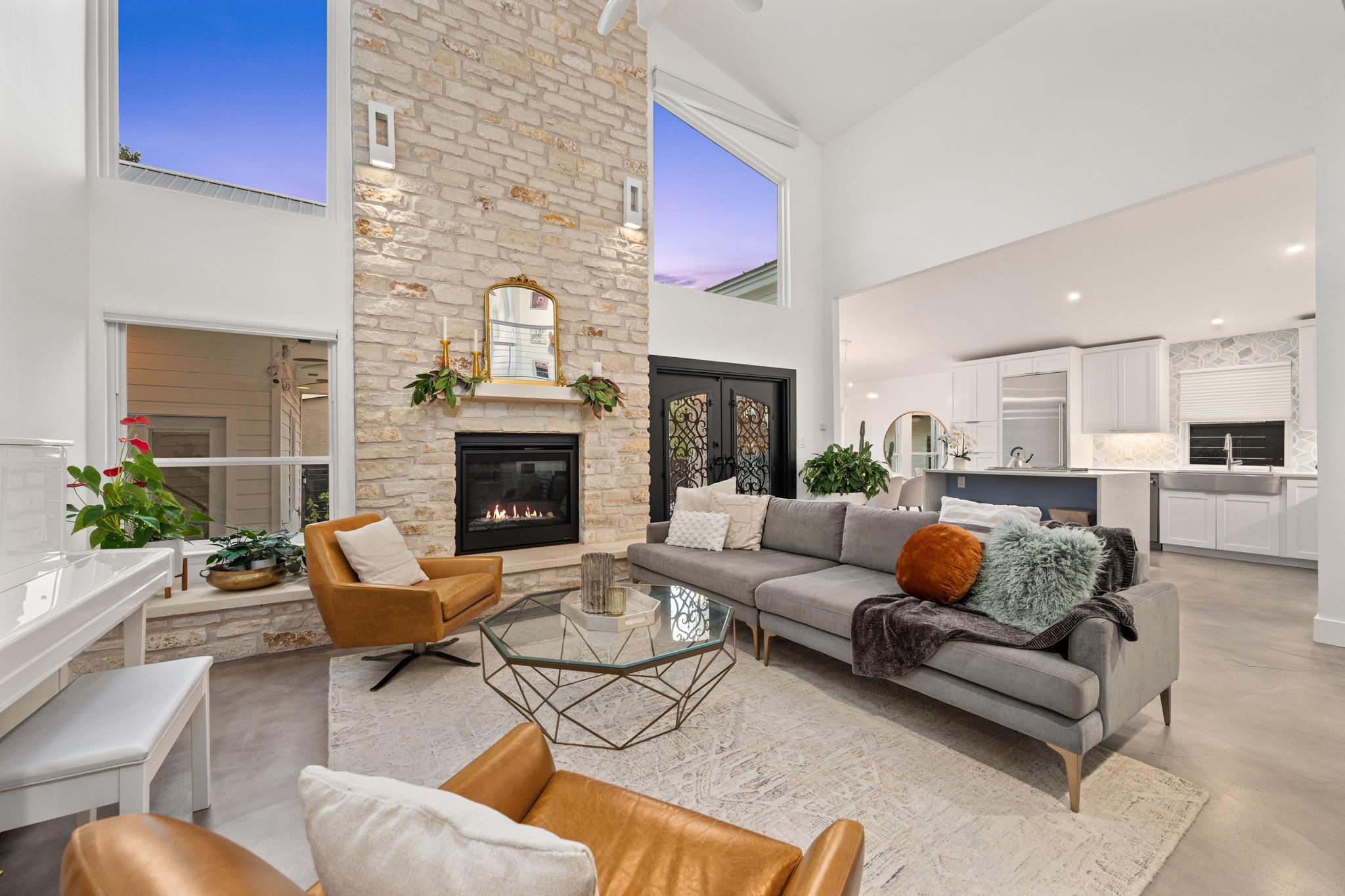1813 Crooked LN — photo 4