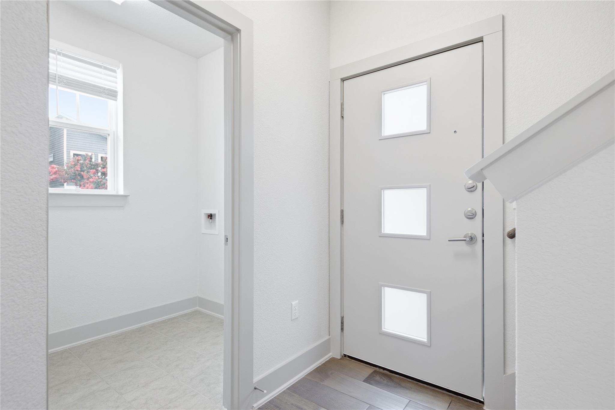 2021 Sharper Mews LN — photo 4