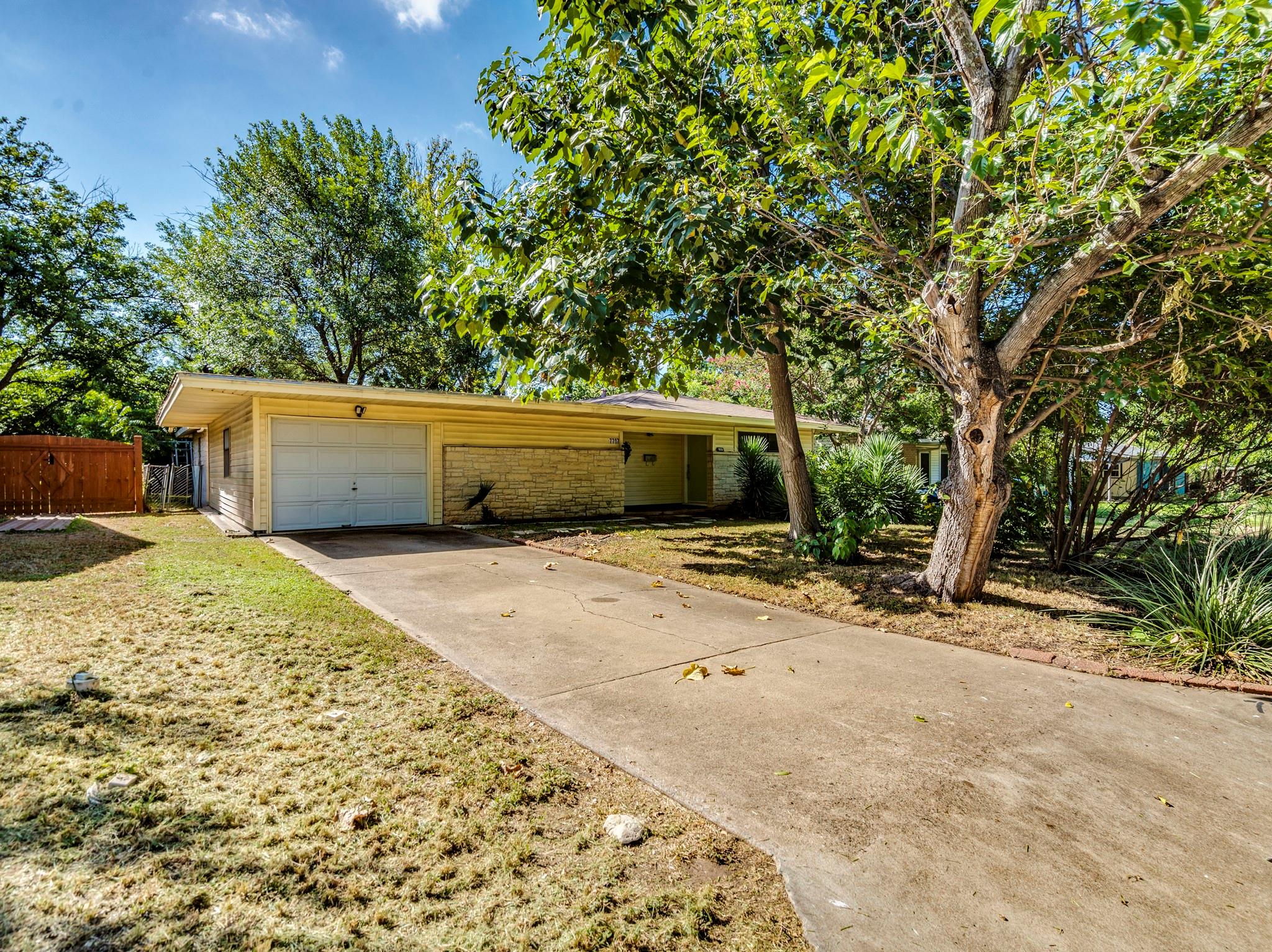 7707 Tisdale DR — photo 3