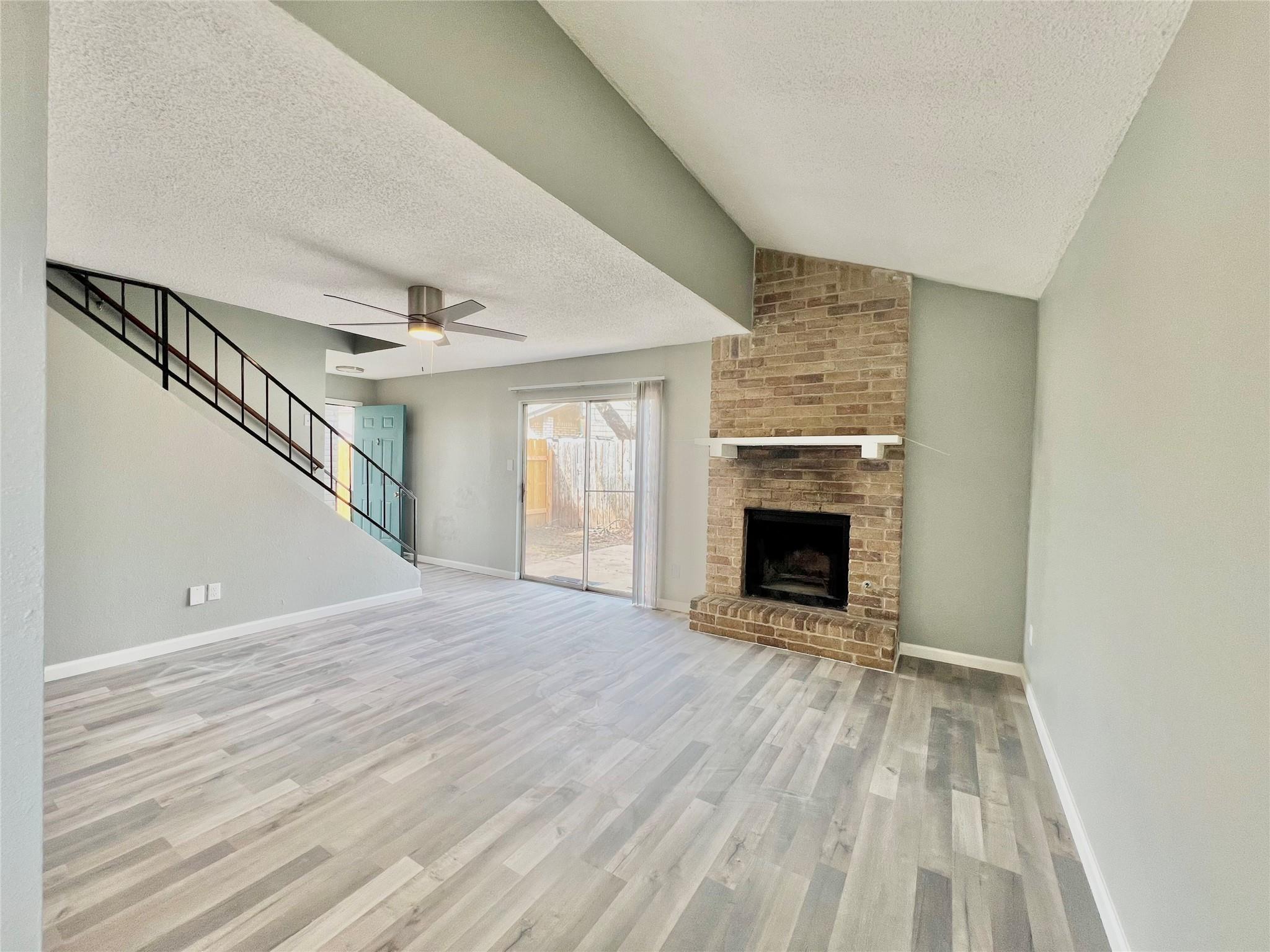 10707 Daryl CV — photo 4