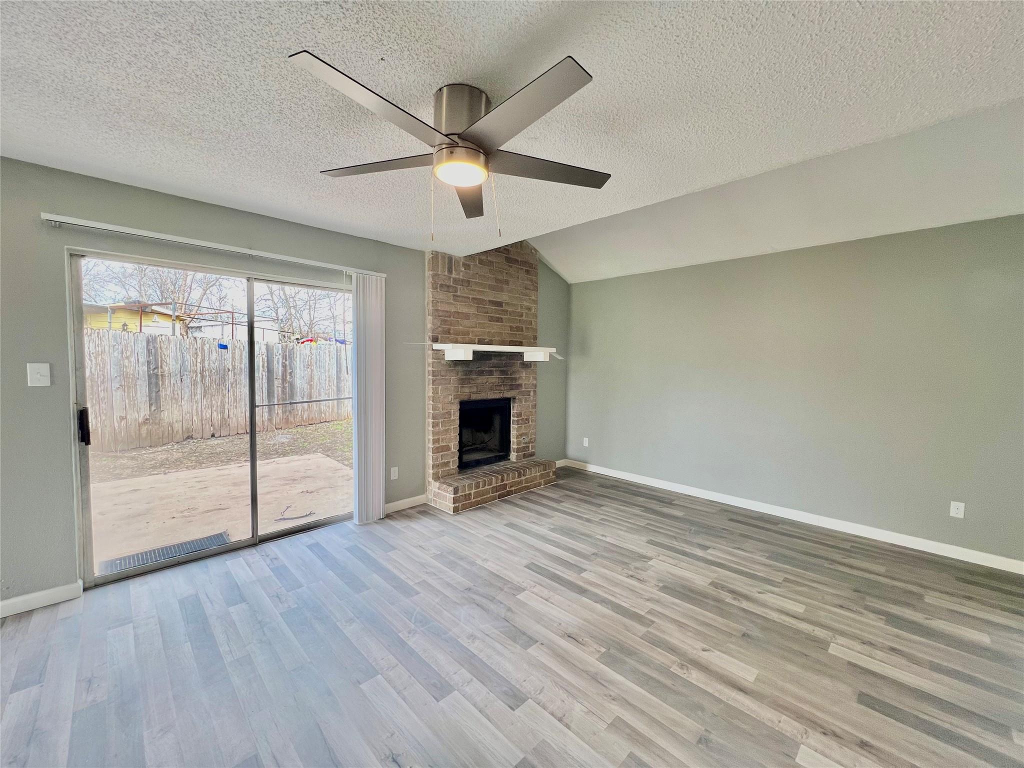 10707 Daryl CV — photo 5