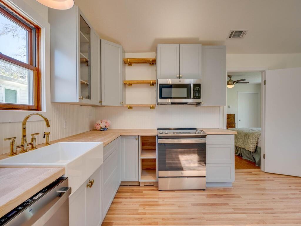 1607 Woodlawn BLVD #Guest — photo 3