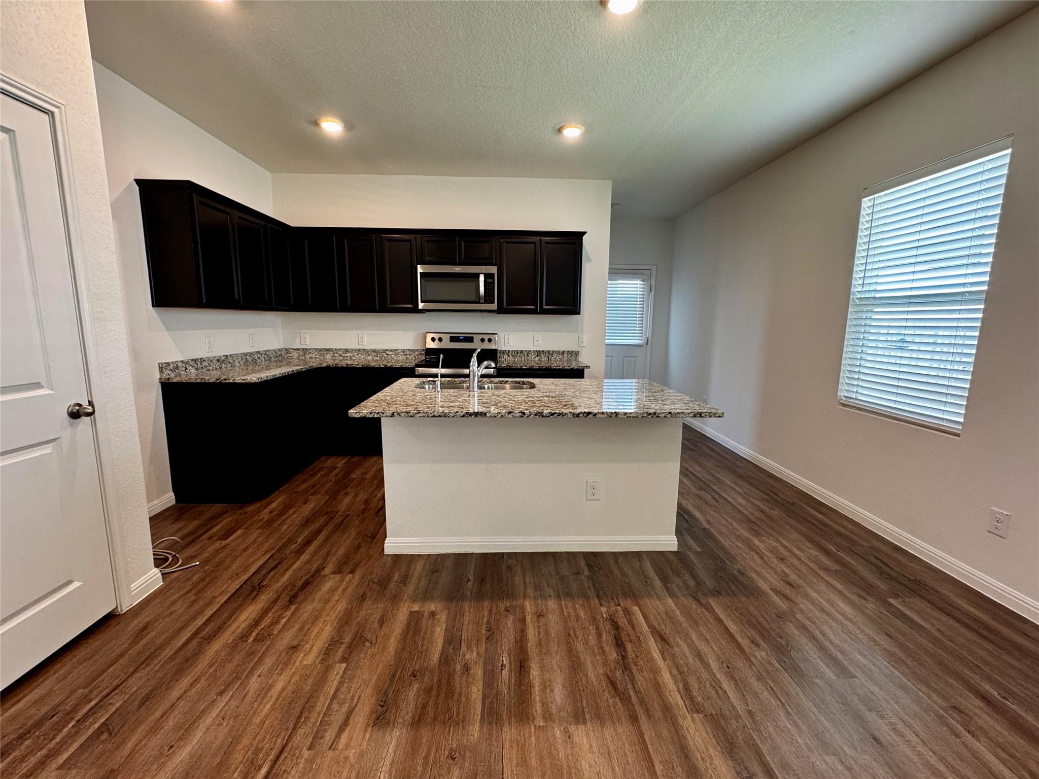 19312 Caymus DR — photo 4