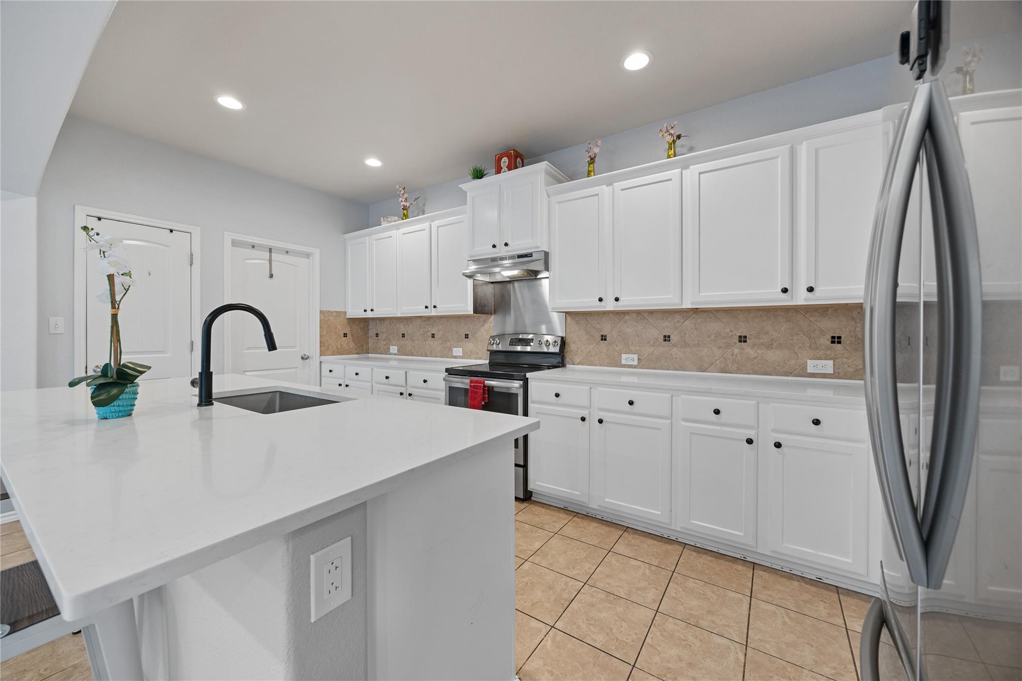 18717 Leigh LN — photo 3