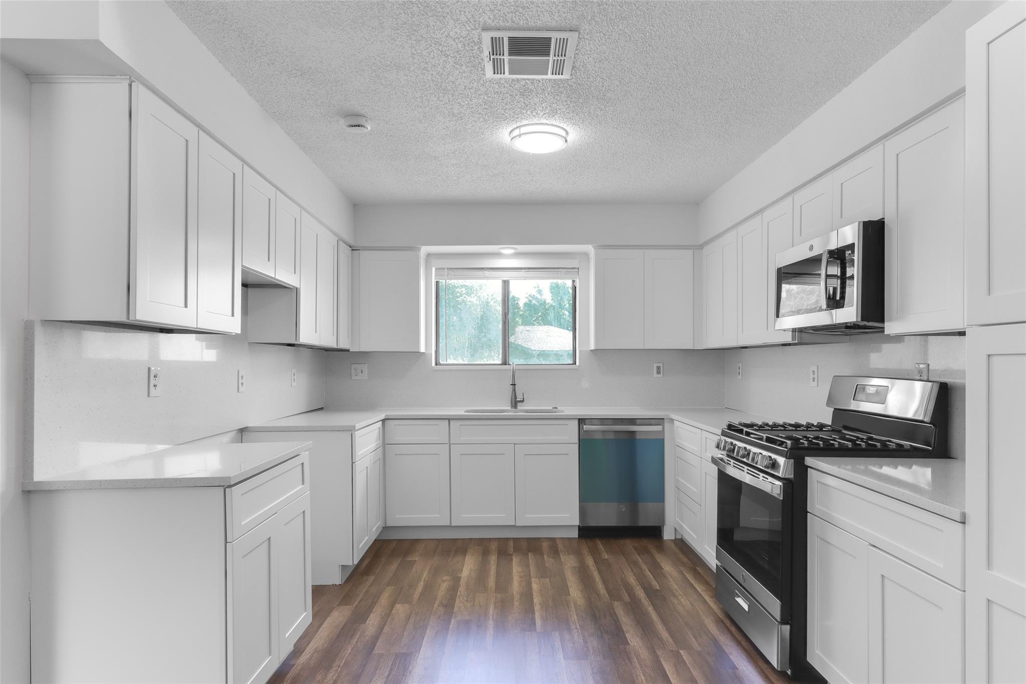 2509 Sumac LN — photo 5