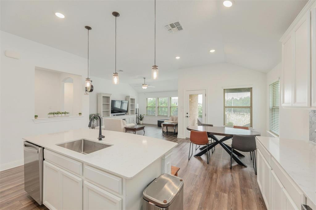 1808 Donetto DR — photo 3