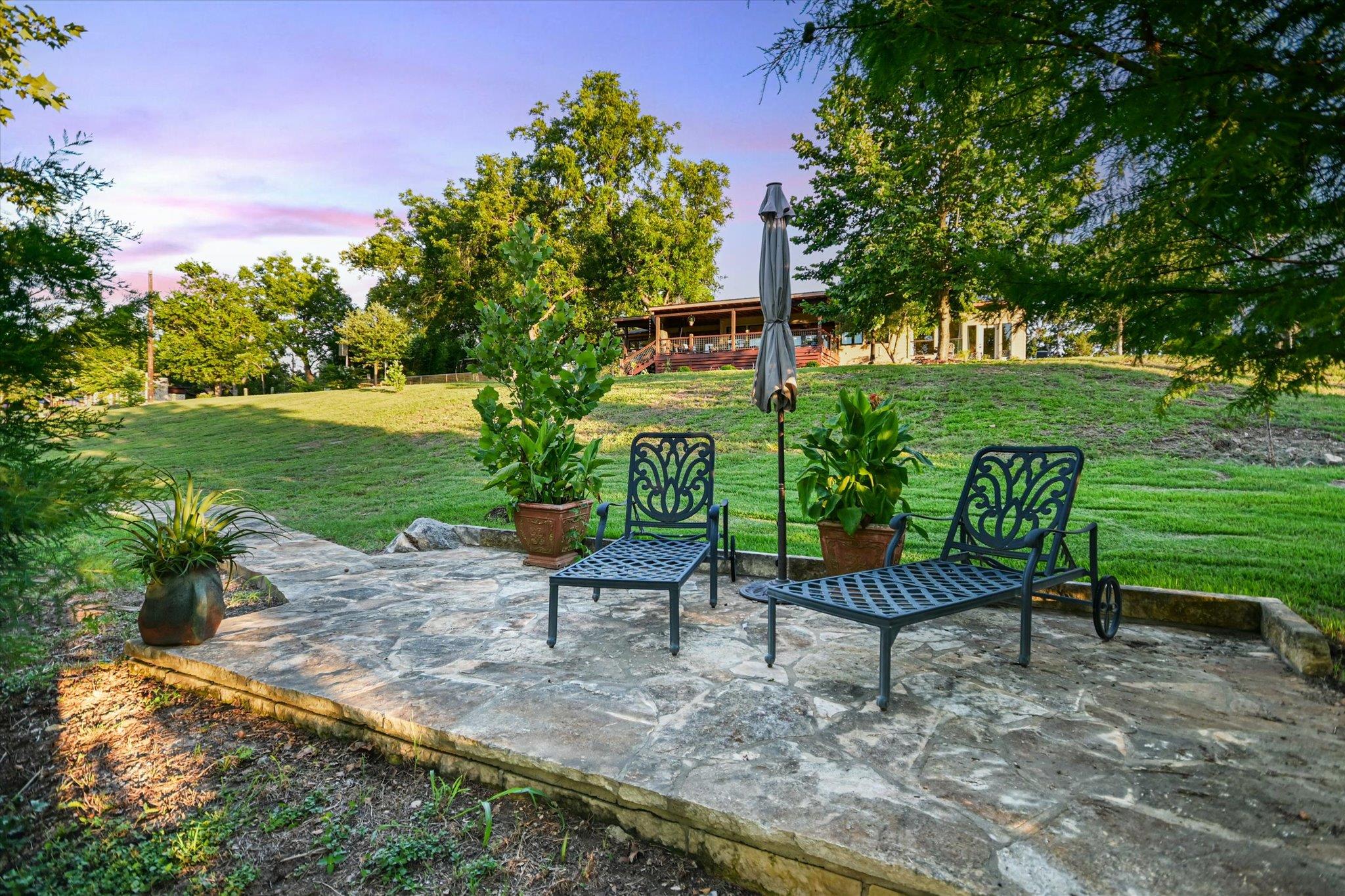 2411 Spoke Hollow RD — photo 3