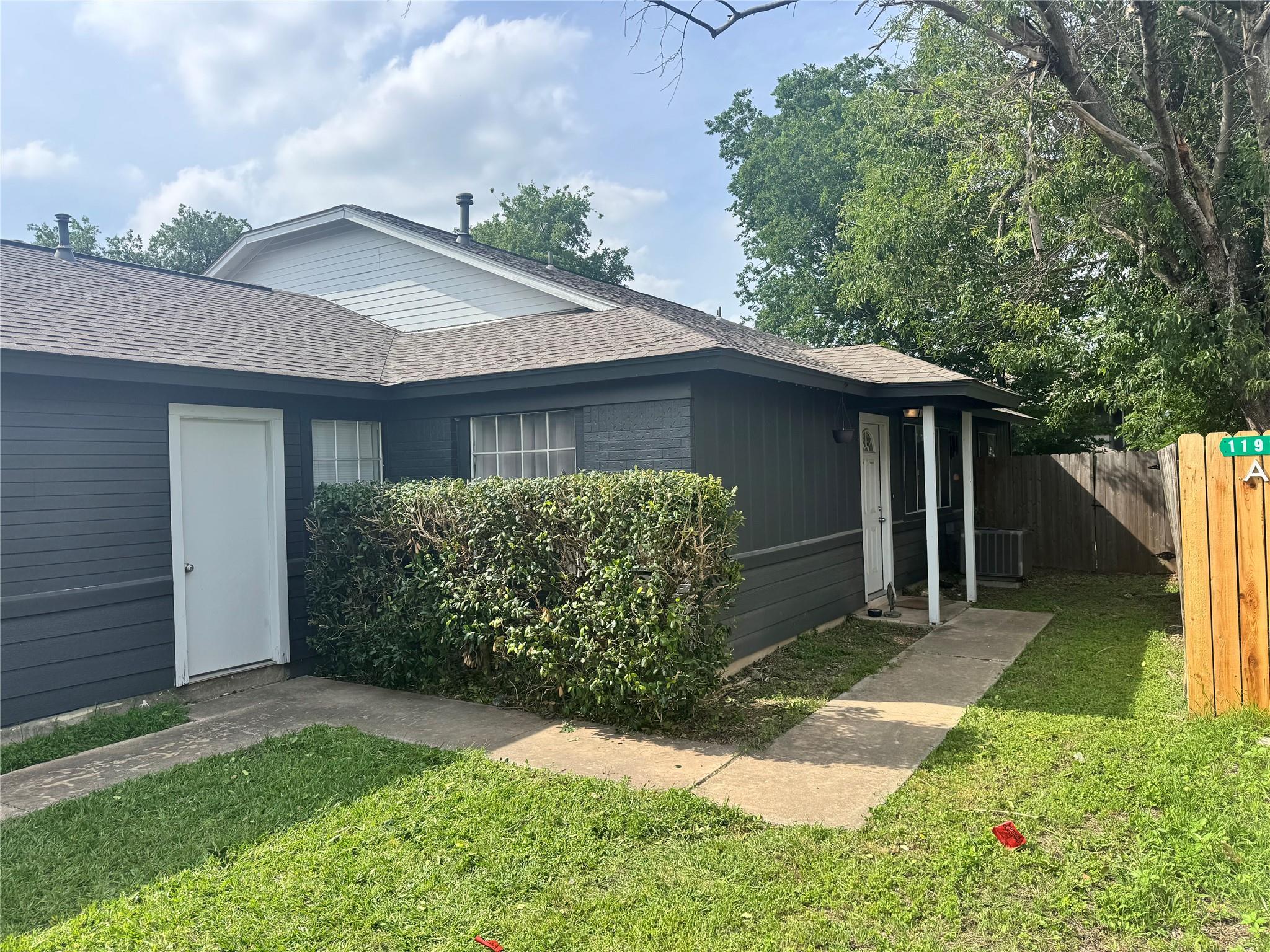 11910 Sunhillow BND — photo 5