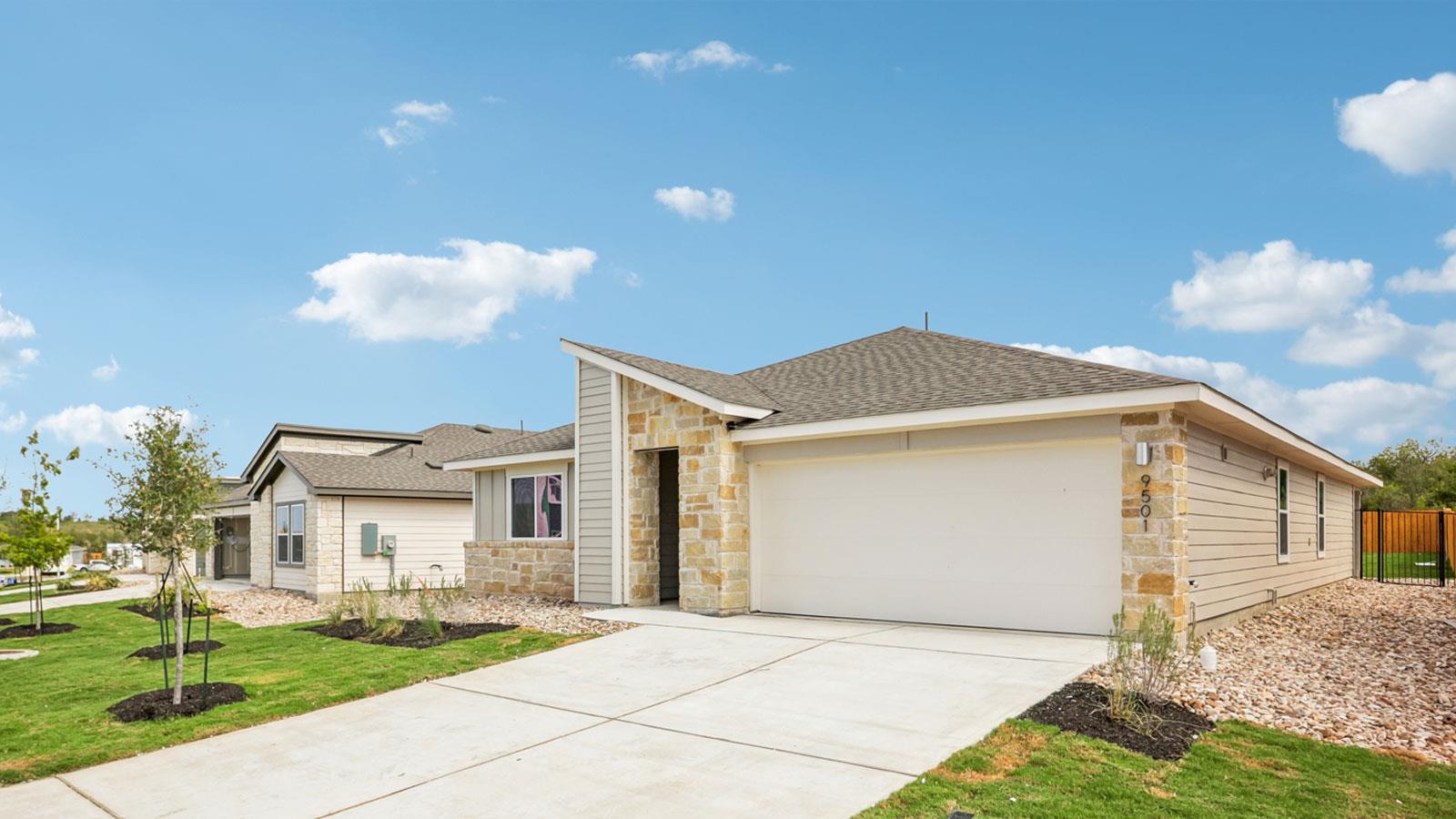 9501 Buckstitch Saddle DR — photo 4