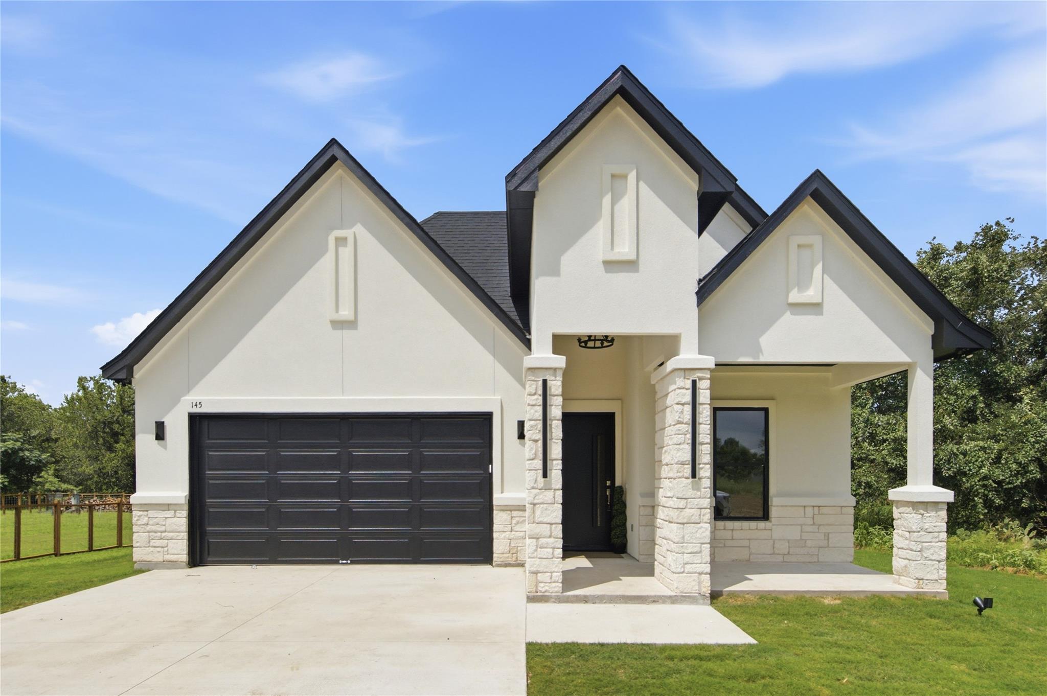 145 Kawainui LN