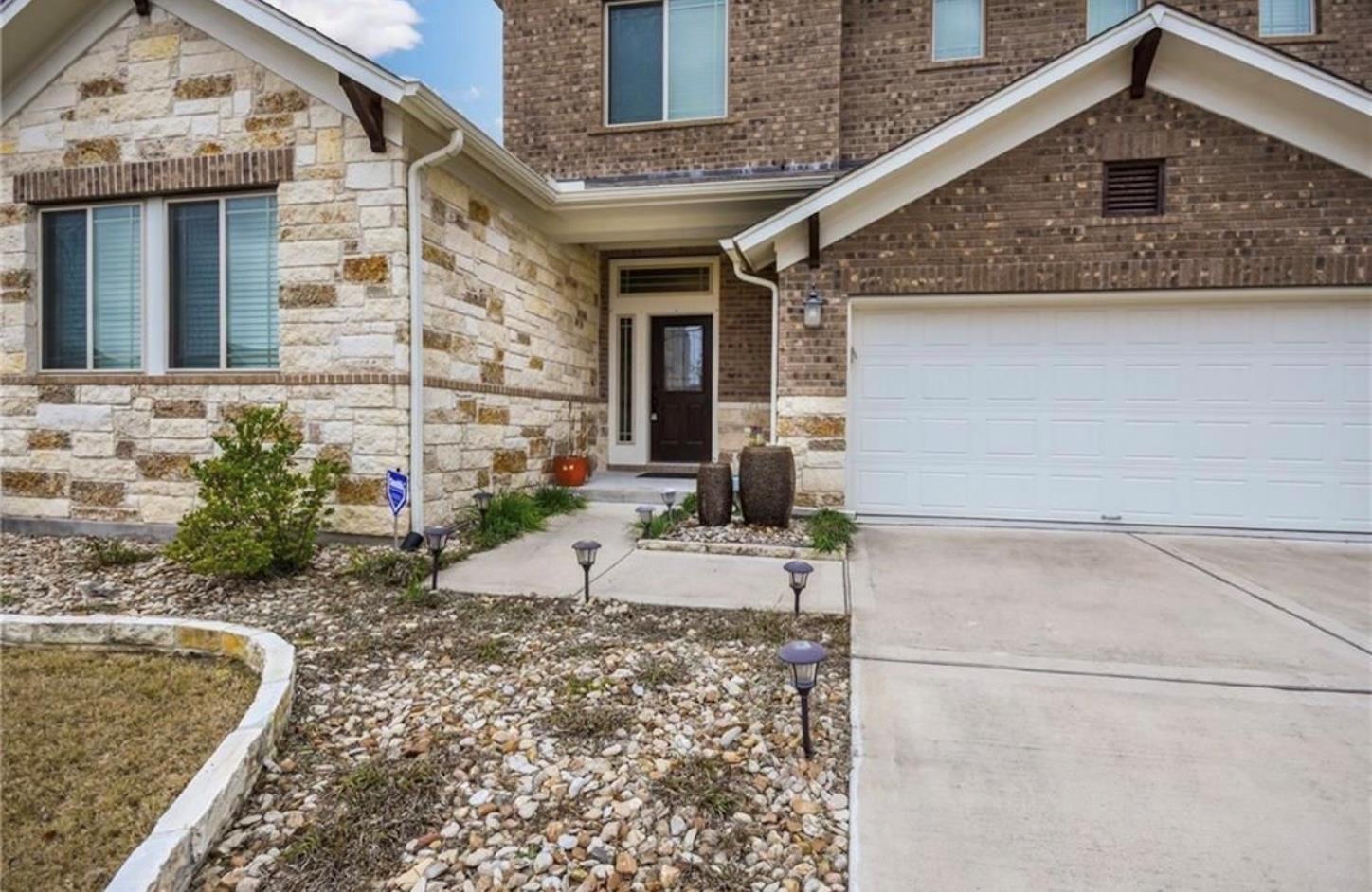 213 Simmons DR — photo 3