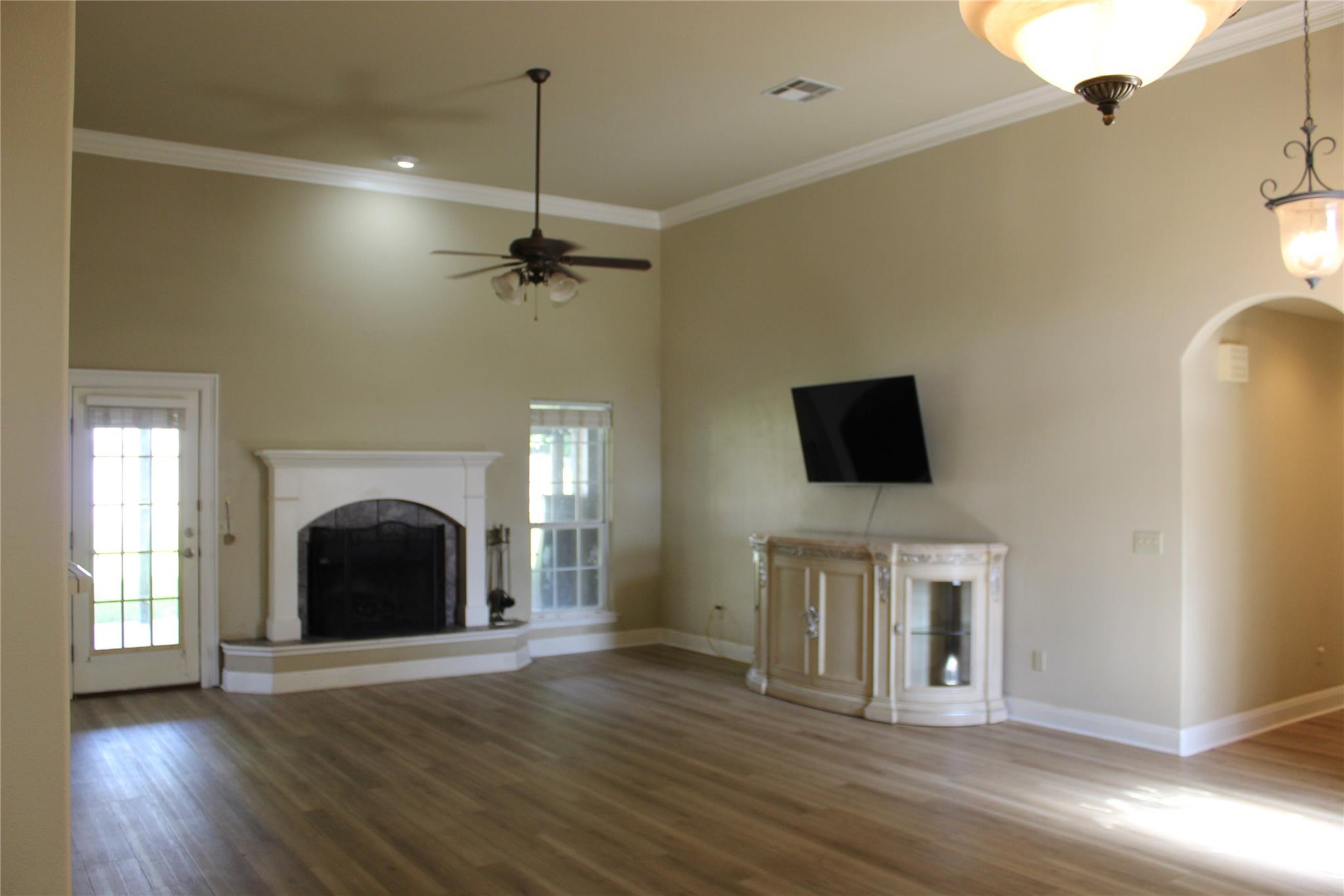 3 Honeysuckle LN — photo 3